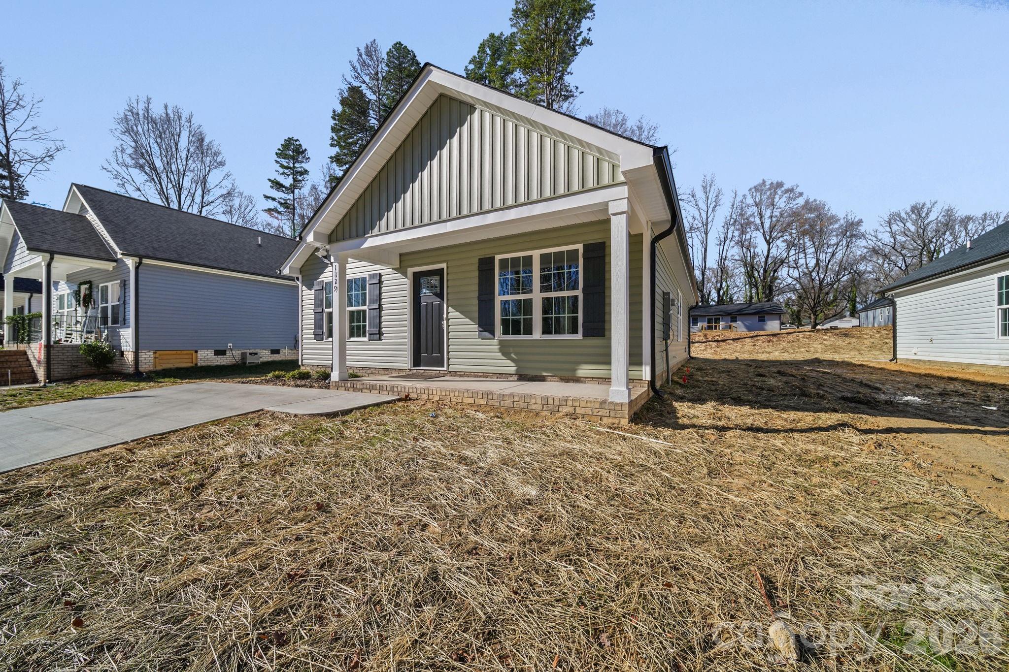 1129 Kenly Street Property Photo 2