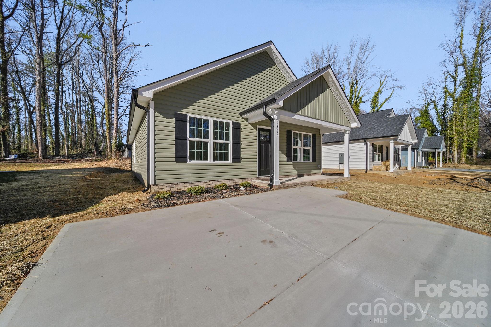 1129 Kenly Street Property Photo 3