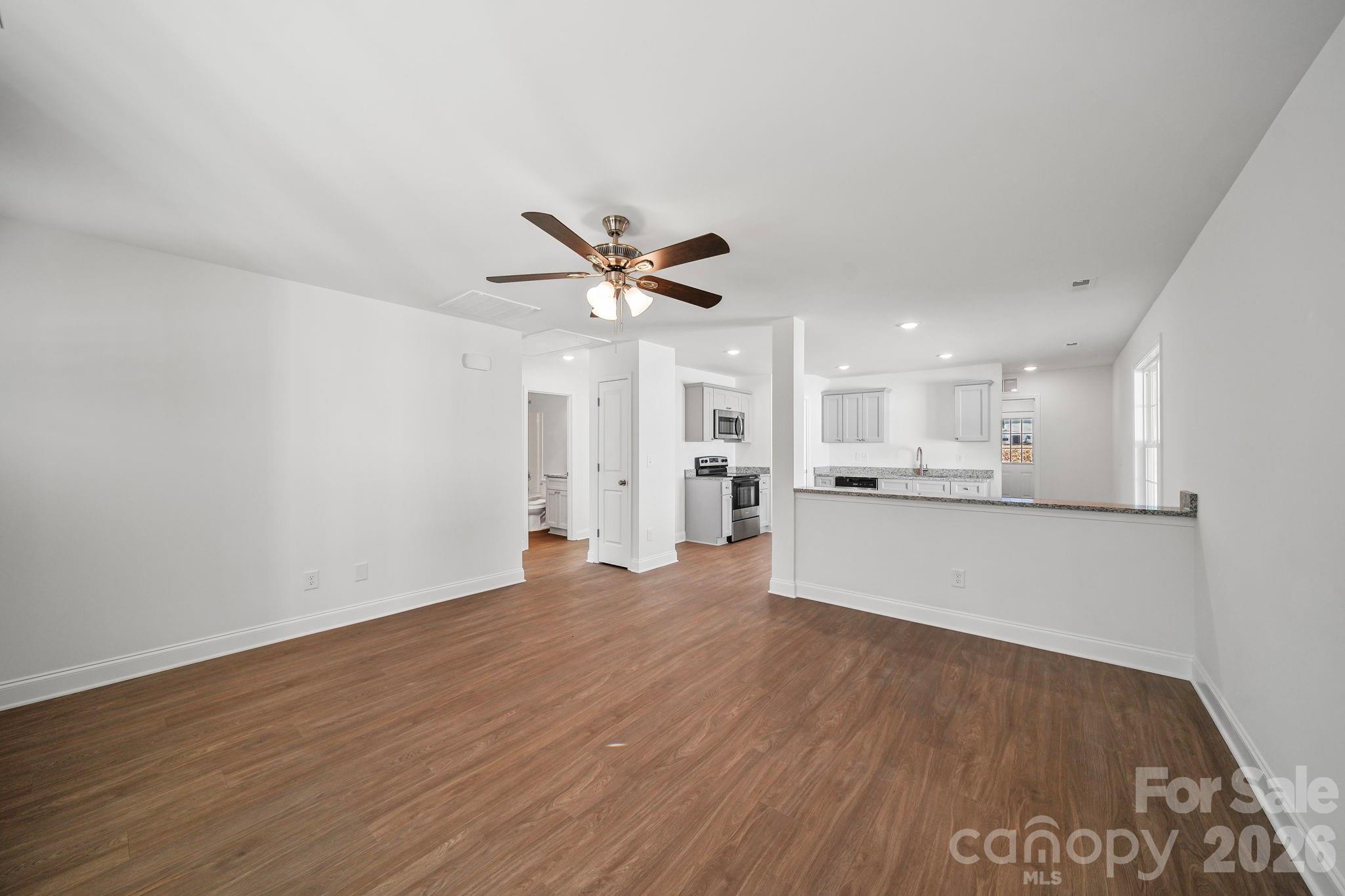 1129 Kenly Street Property Photo 10