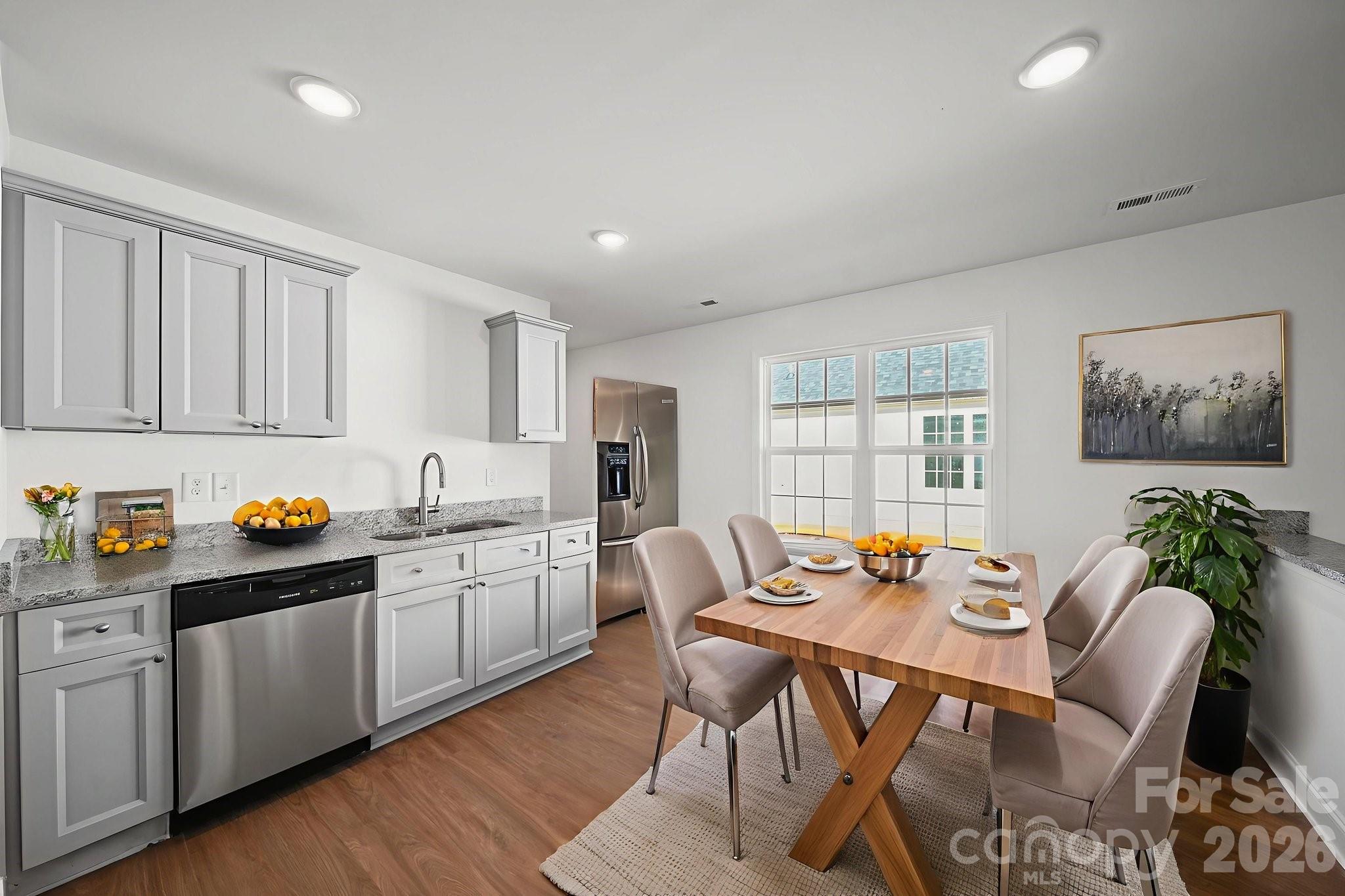 1129 Kenly Street Property Photo 15