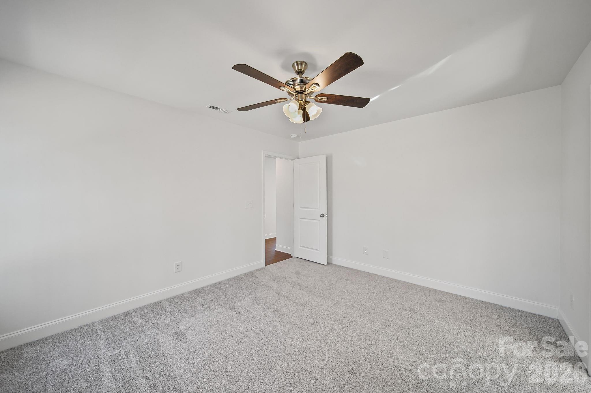 1129 Kenly Street Property Photo 28