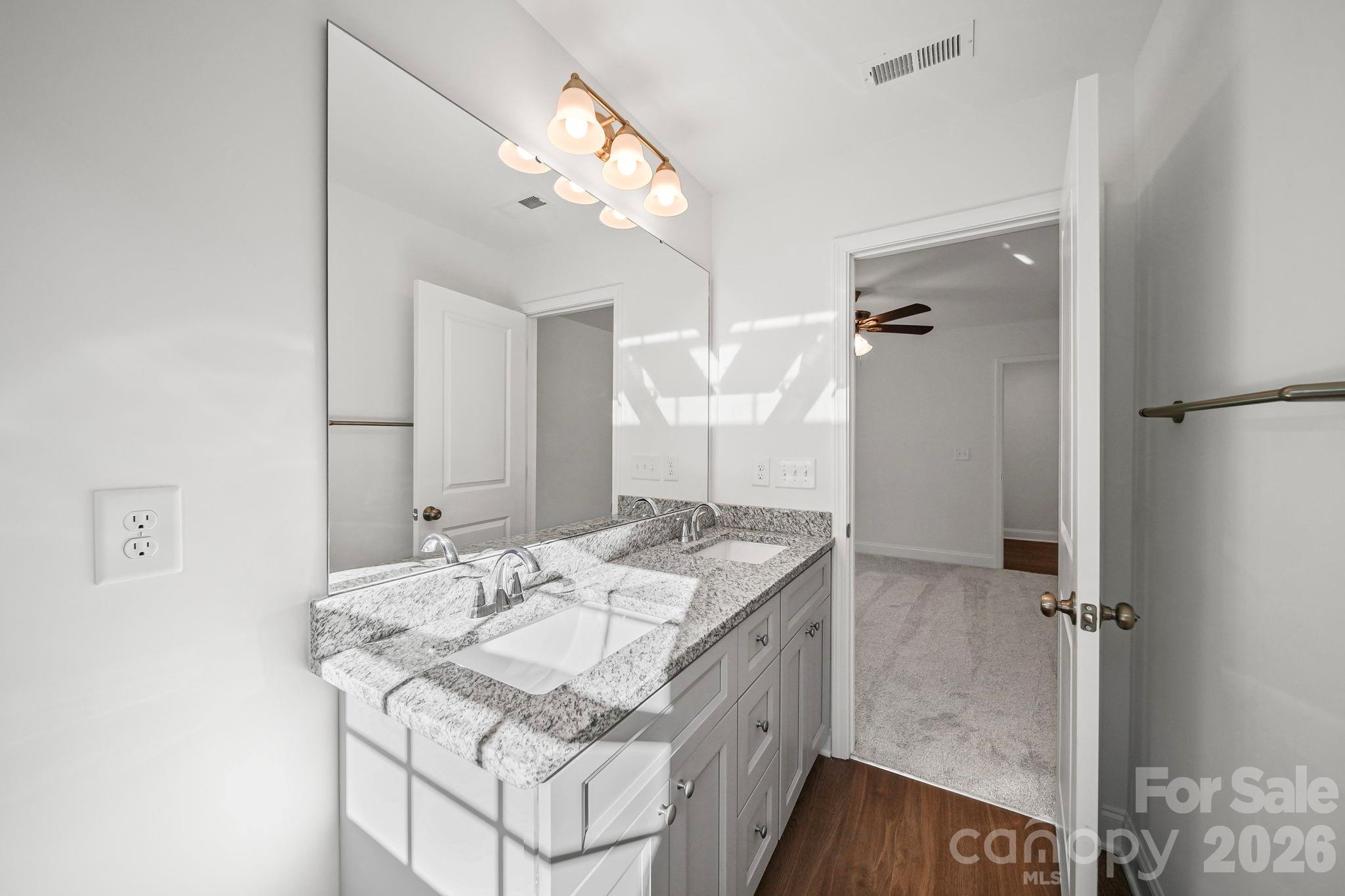 1129 Kenly Street Property Photo 32