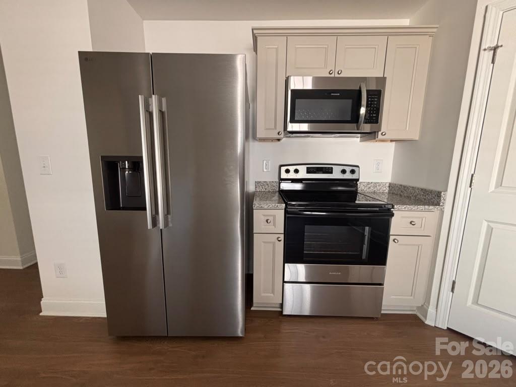 1129 Kenly Street Property Photo 42