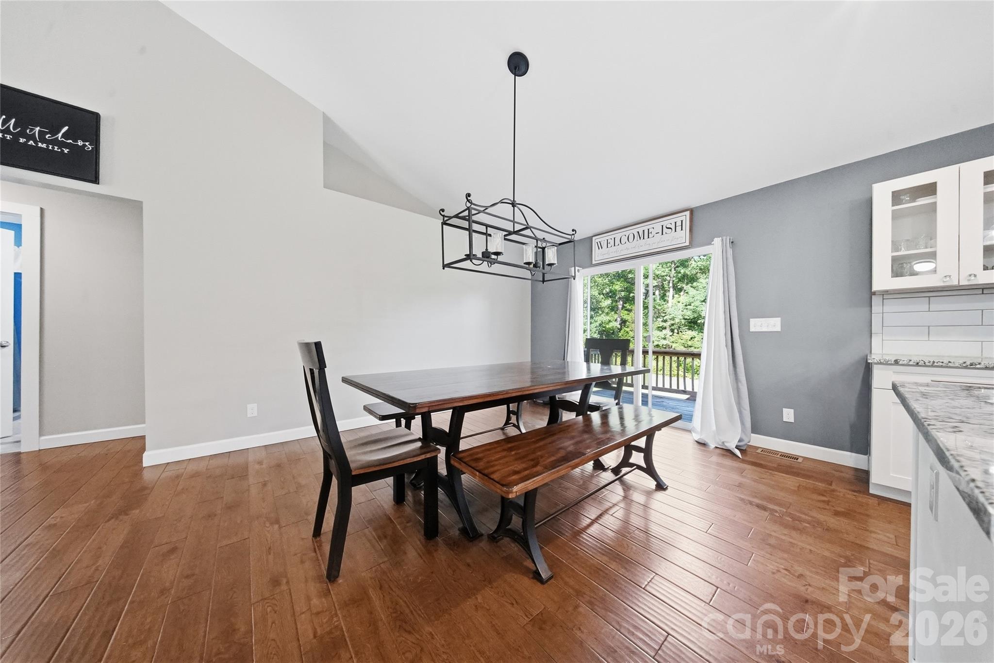 1555 Riverview Road Property Photo 7