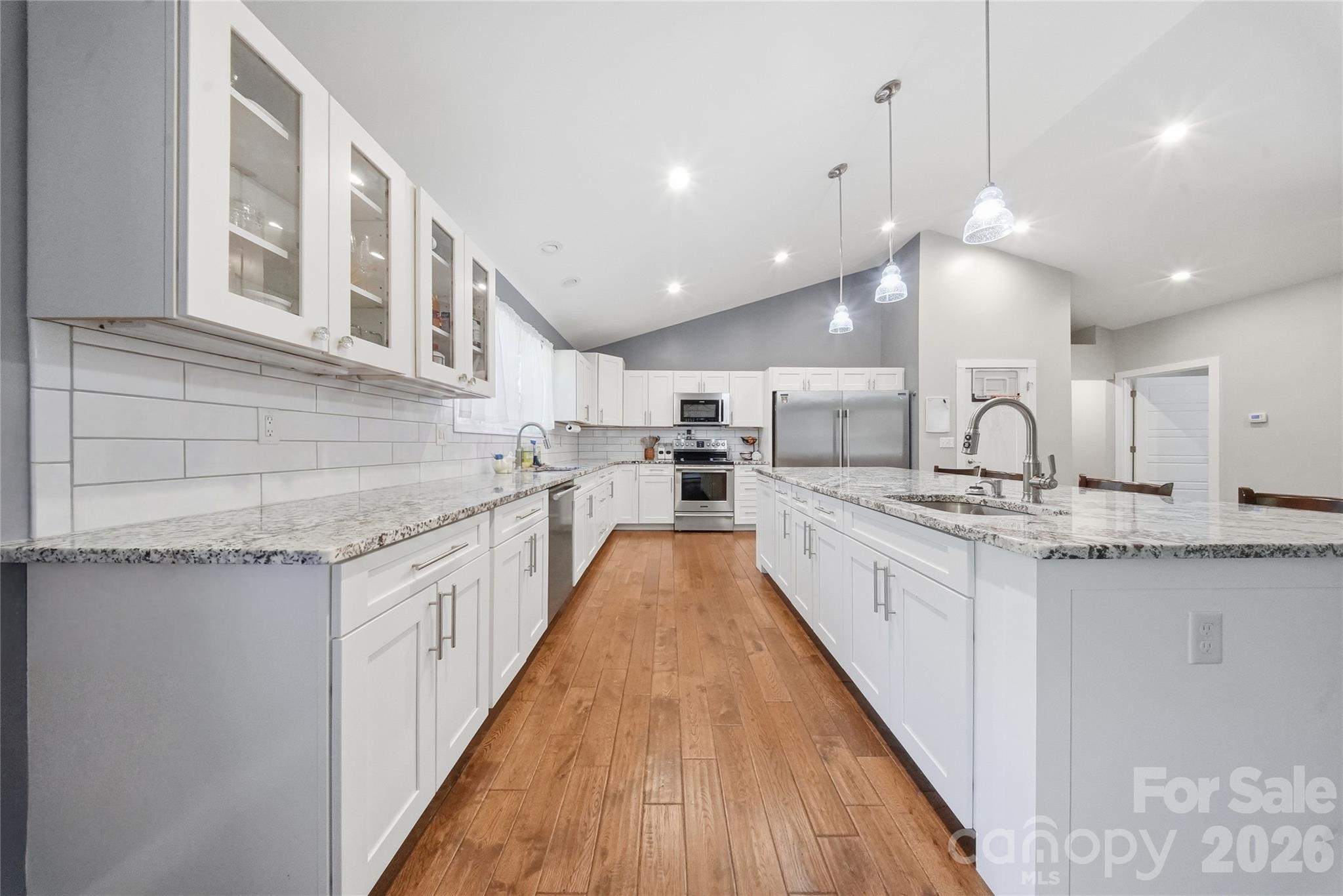 1555 Riverview Road Property Photo 8