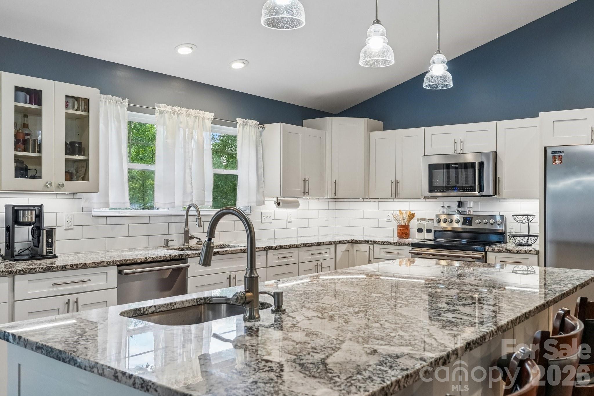 1555 Riverview Road Property Photo 32