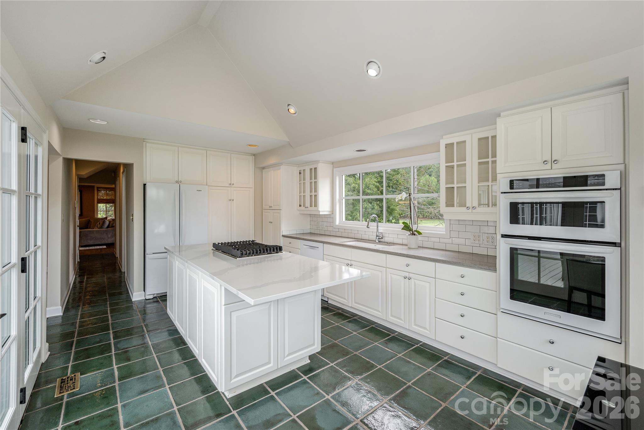 20 Inglewood Road Property Photo 9