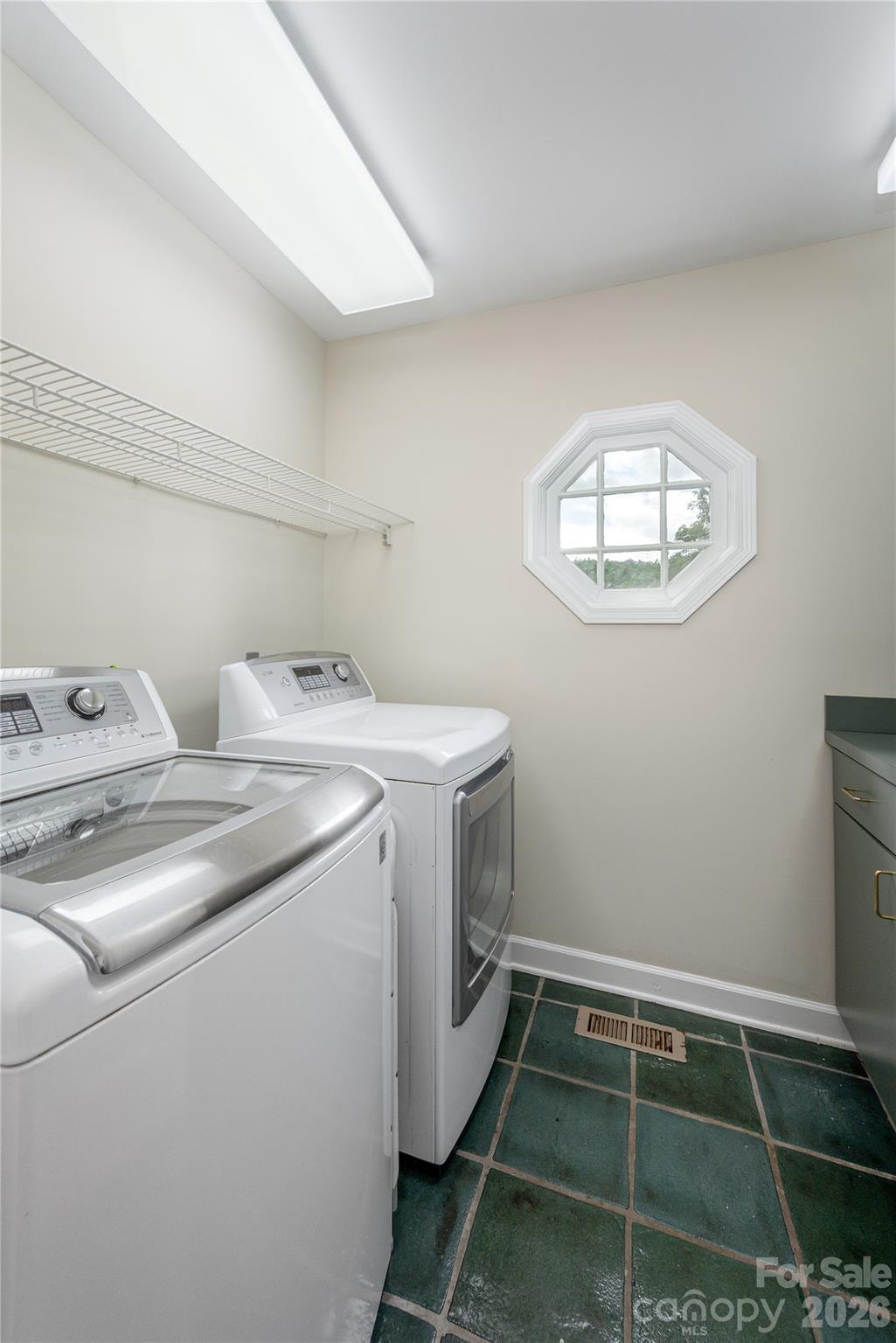 20 Inglewood Road Property Photo 16