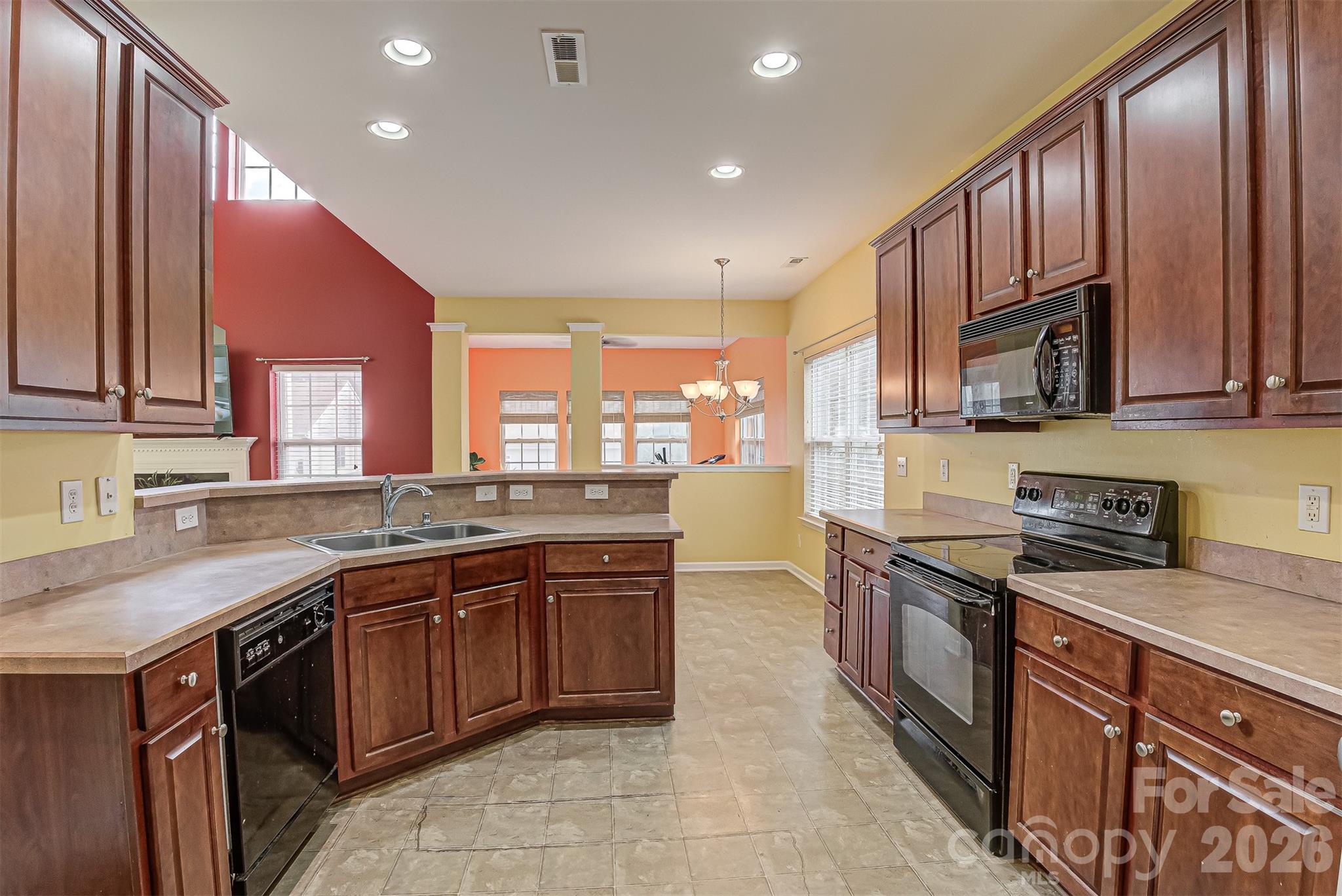 13183 Wilburn Park Lane Property Photo 7