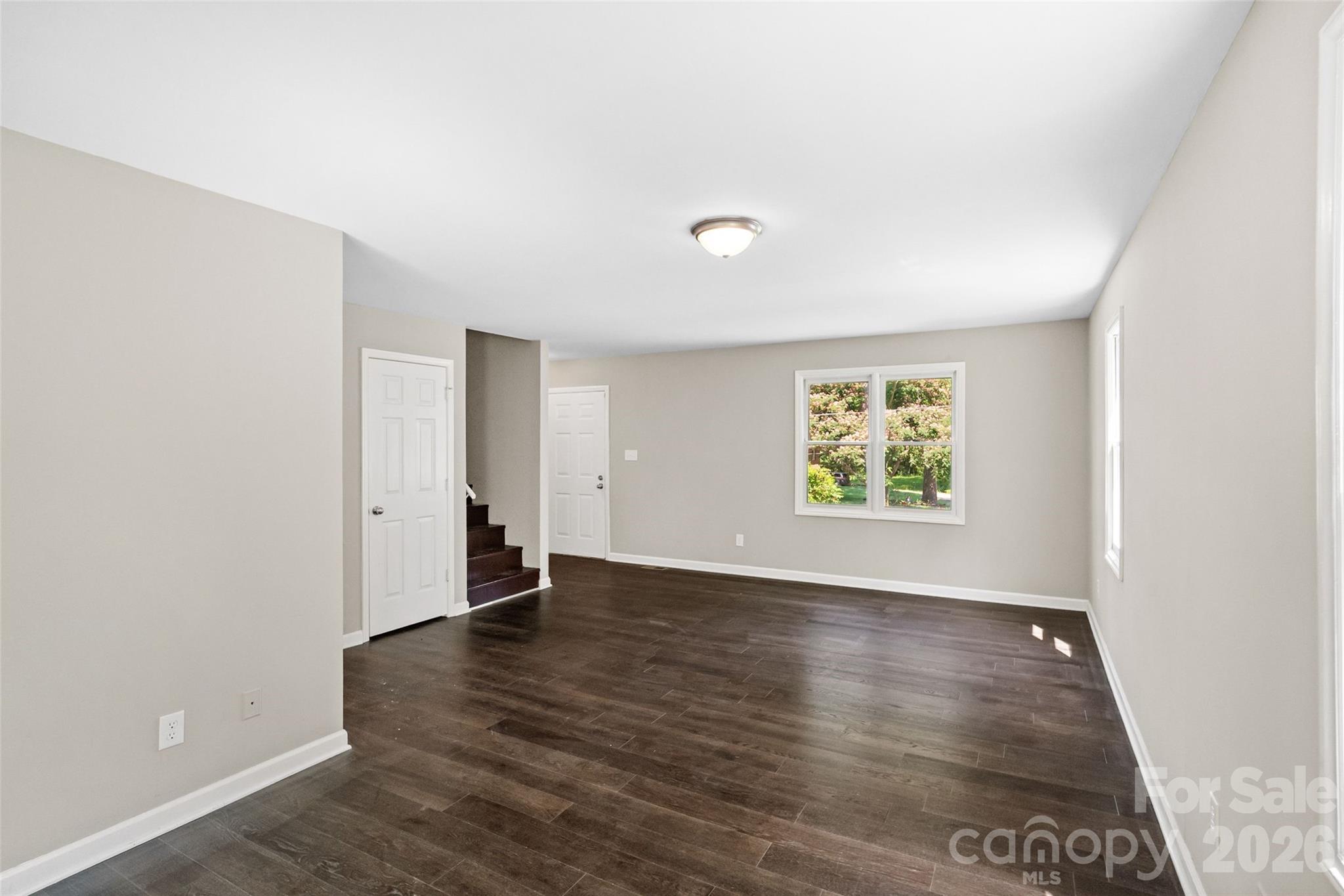 5516 Ilford Street Property Photo 5