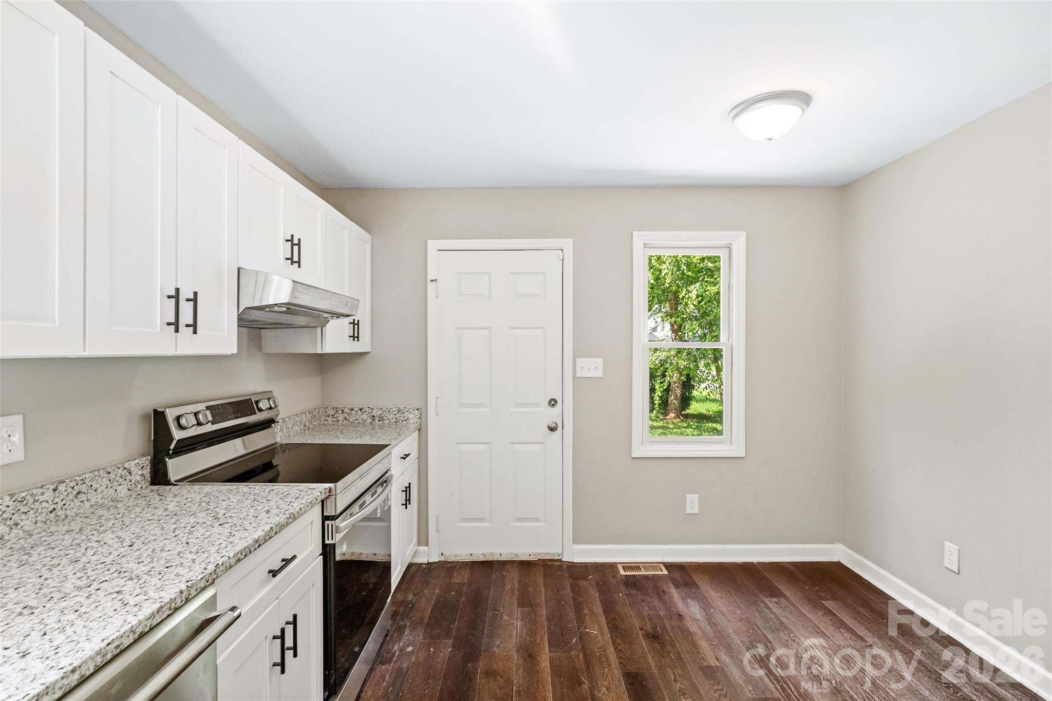 5516 Ilford Street Property Photo 10