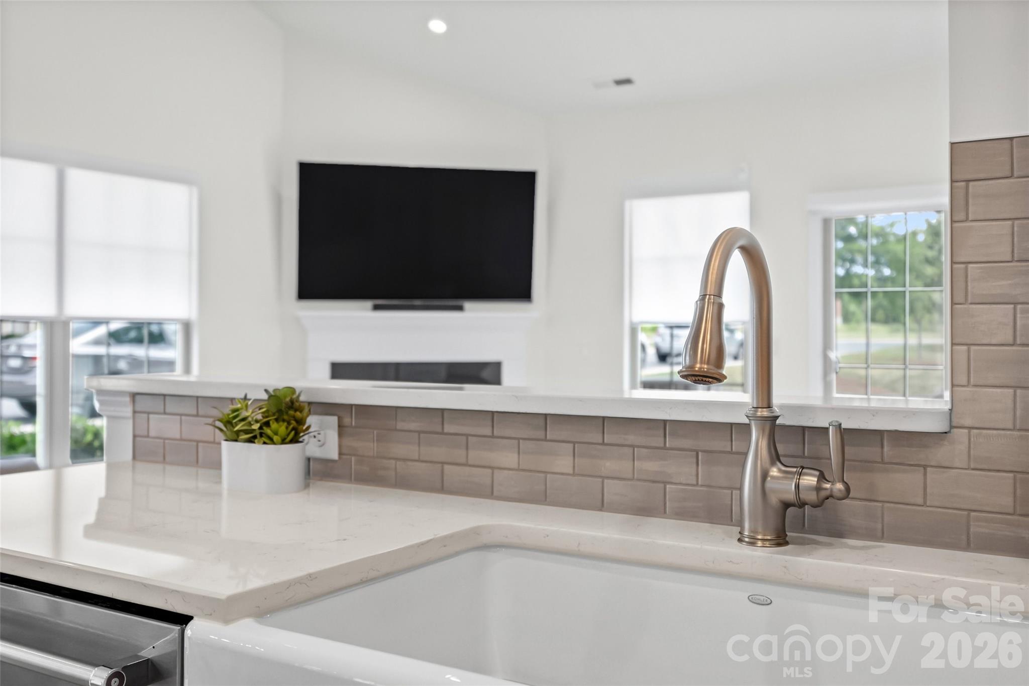 8012 Lantern Way Property Photo 11