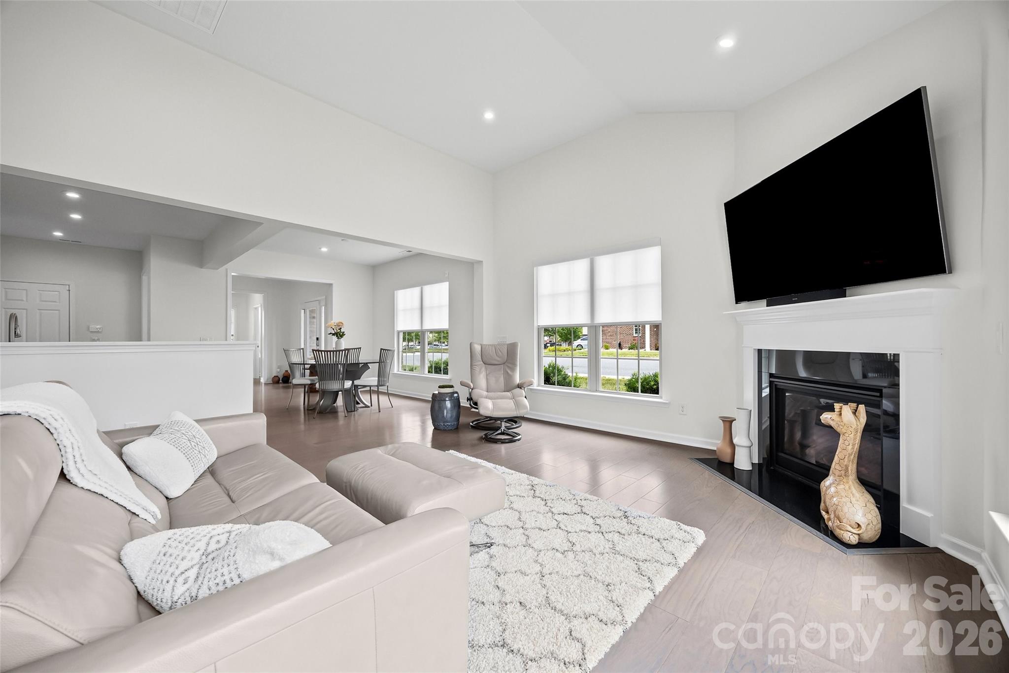8012 Lantern Way Property Photo 14