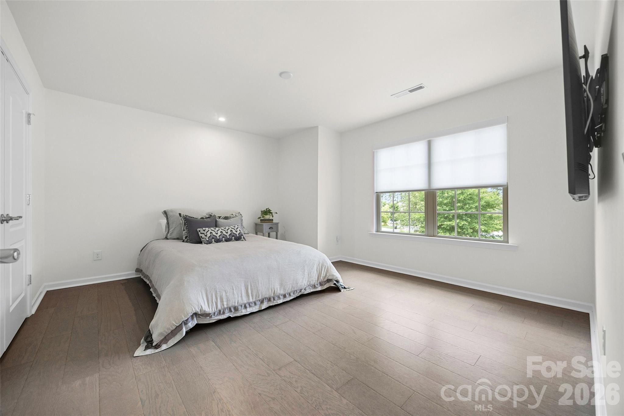 8012 Lantern Way Property Photo 25