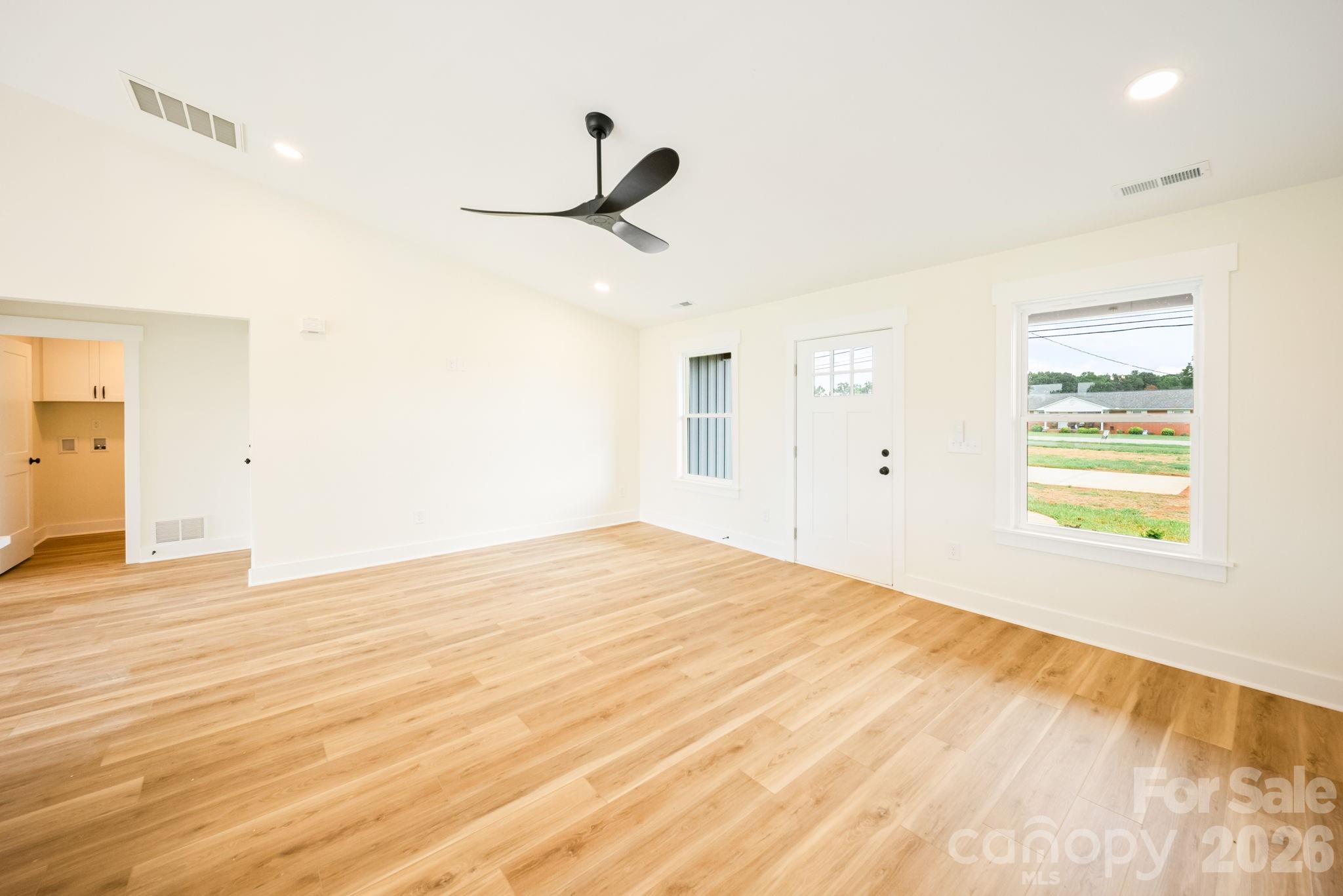 119 Progress Place Property Photo 8