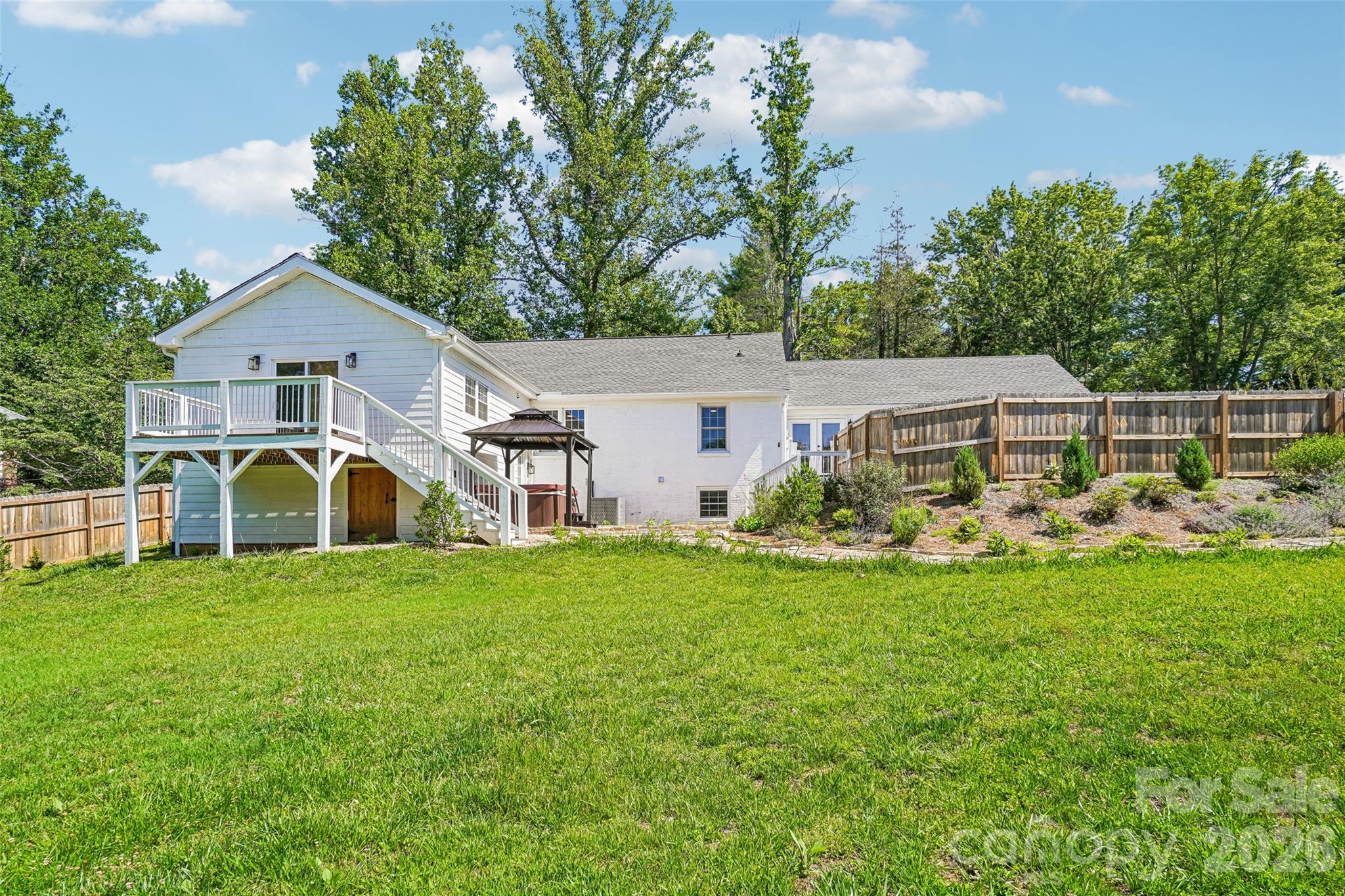 28 Ridgefield Place Property Photo 5