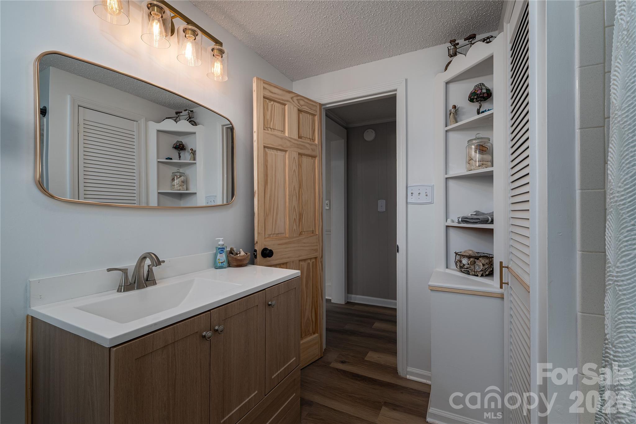 220 Lackey Street Property Photo 16