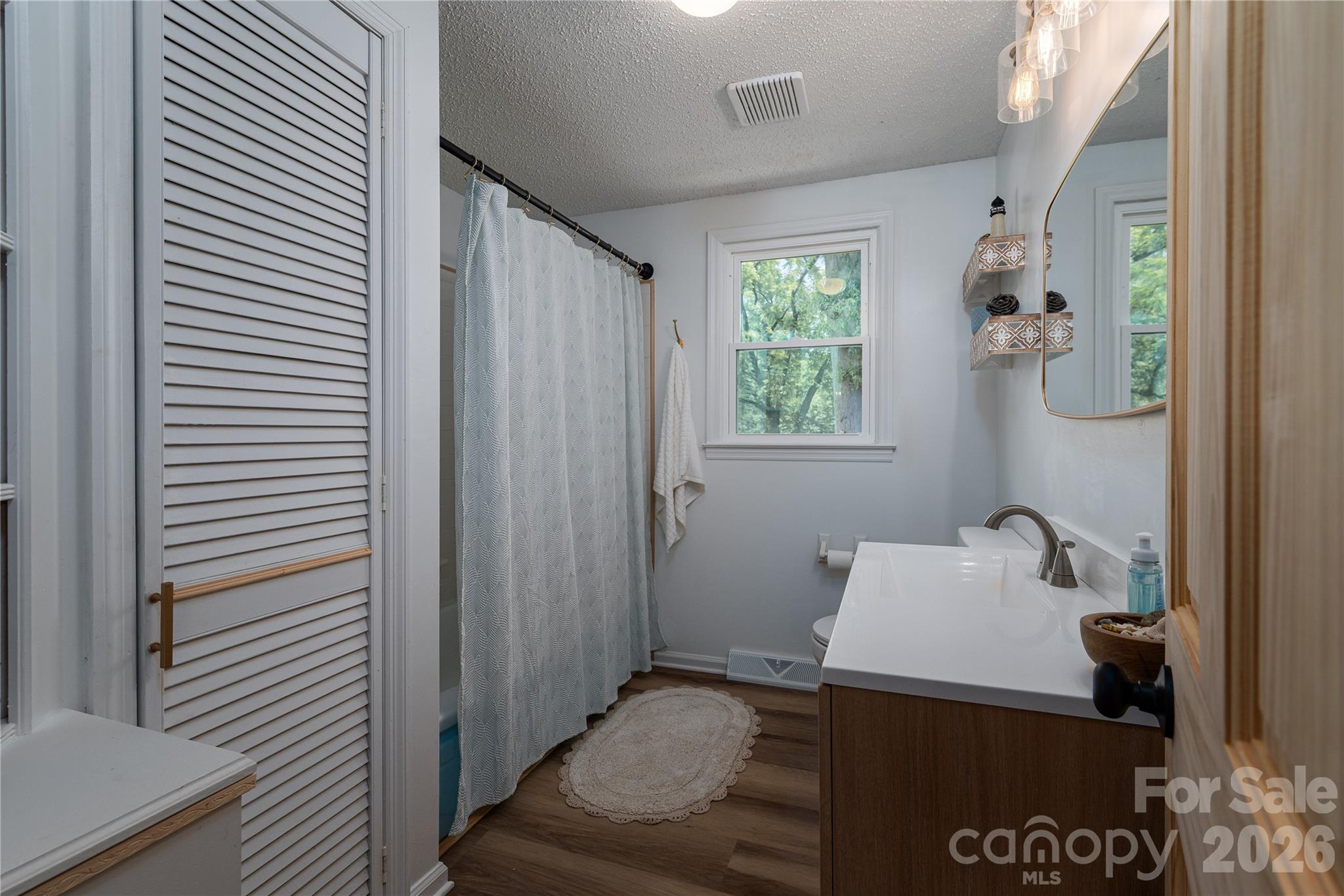 220 Lackey Street Property Photo 17