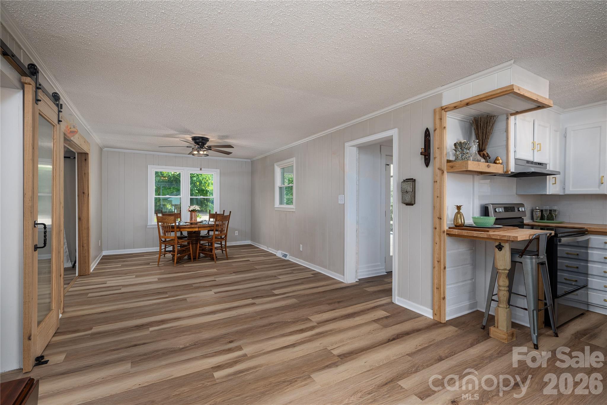 220 Lackey Street Property Photo 24