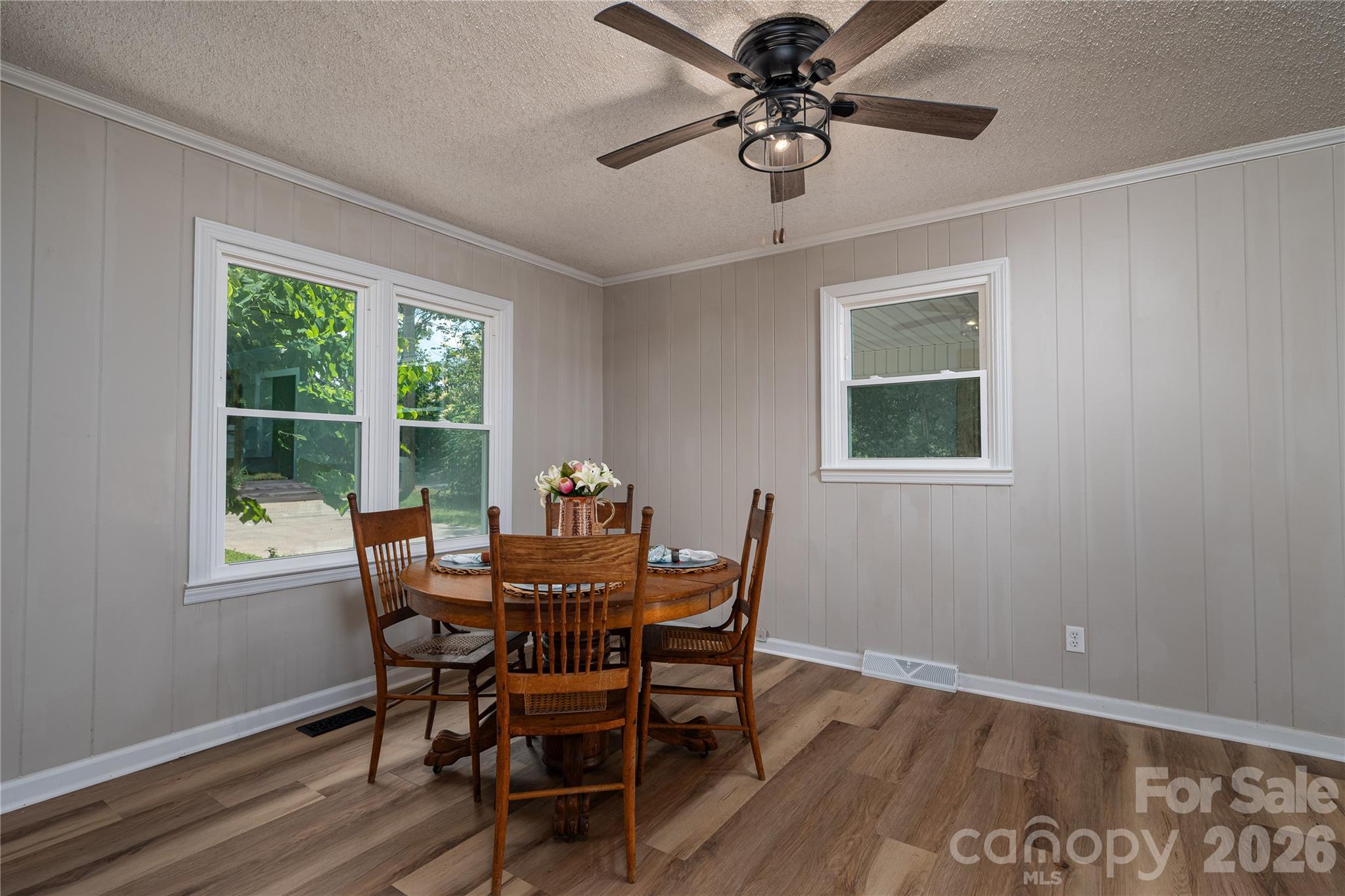 220 Lackey Street Property Photo 32