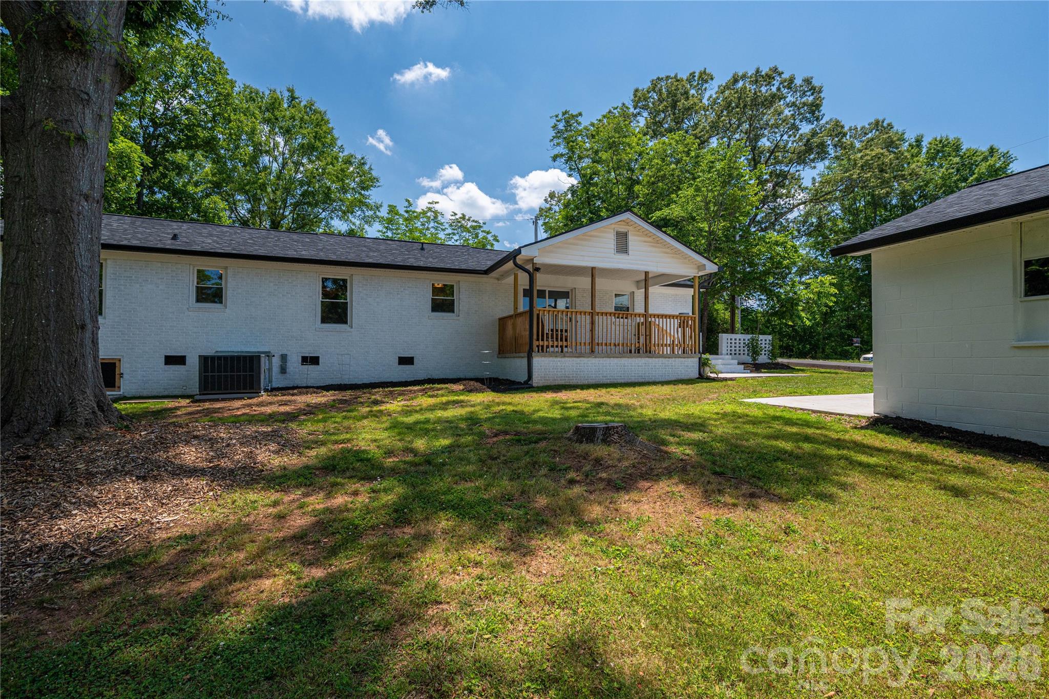 220 Lackey Street Property Photo 38