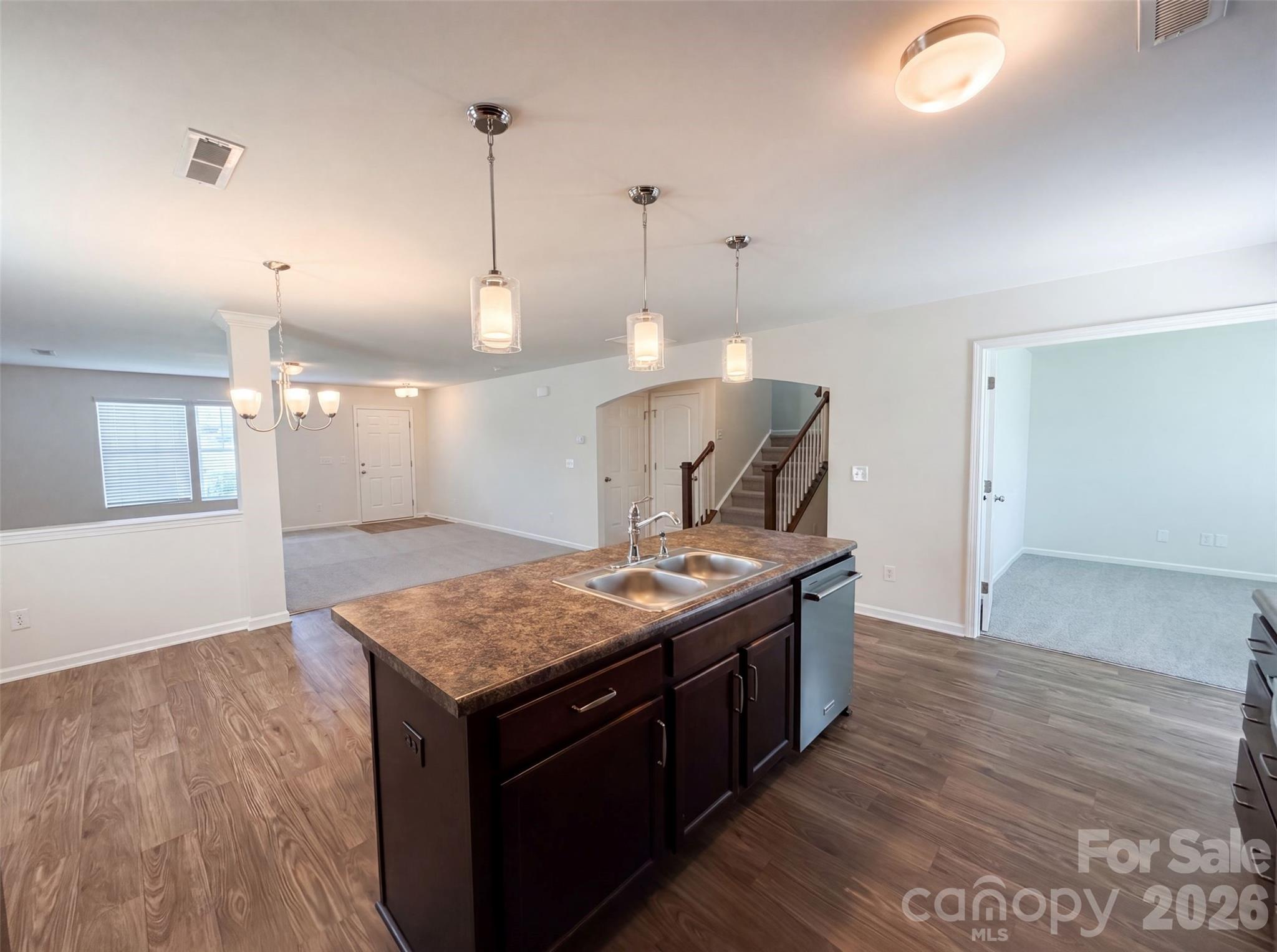 1708 Sawtooth Court Property Photo 6
