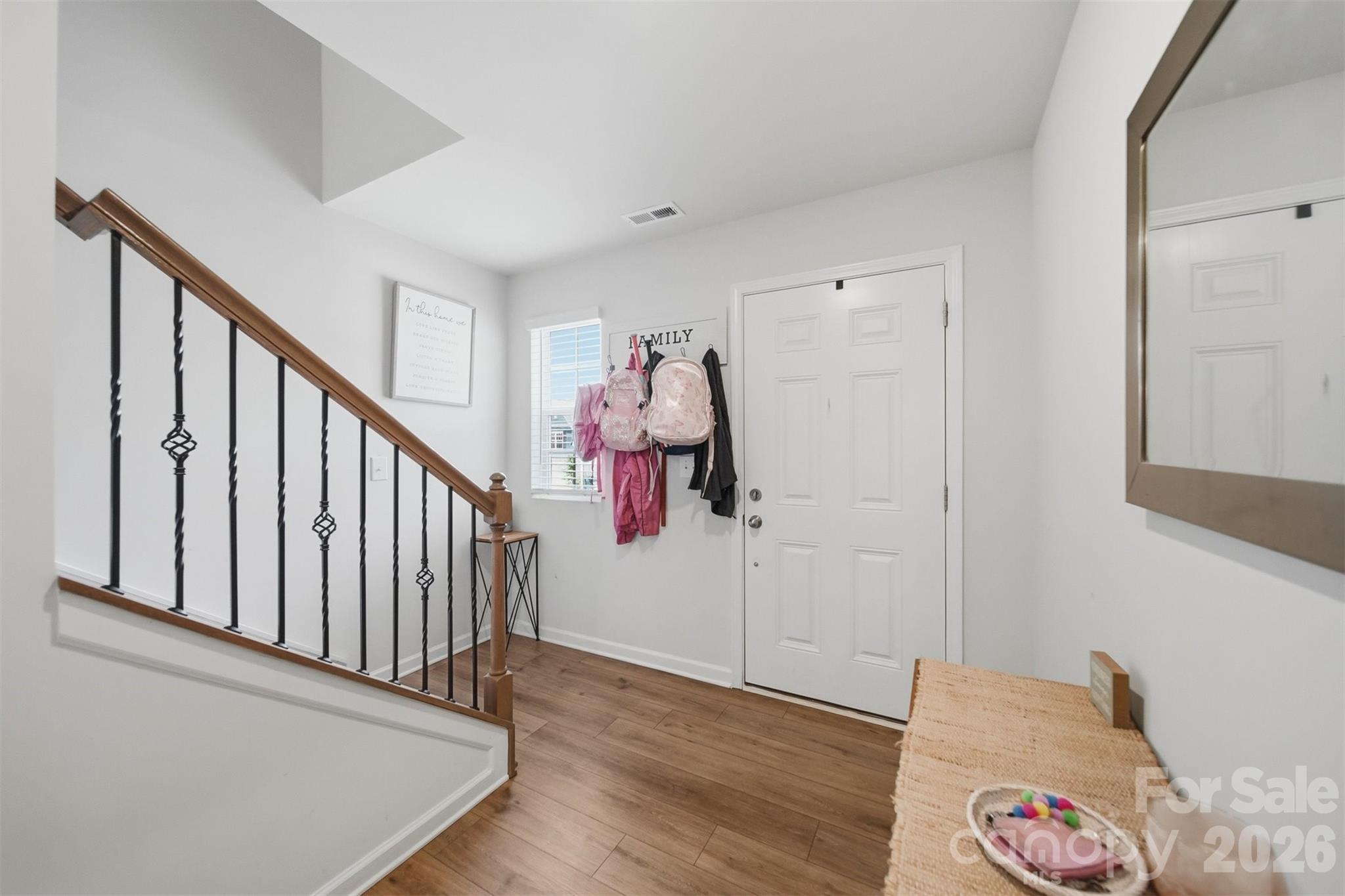 2464 Trollinger Drive Property Photo 2
