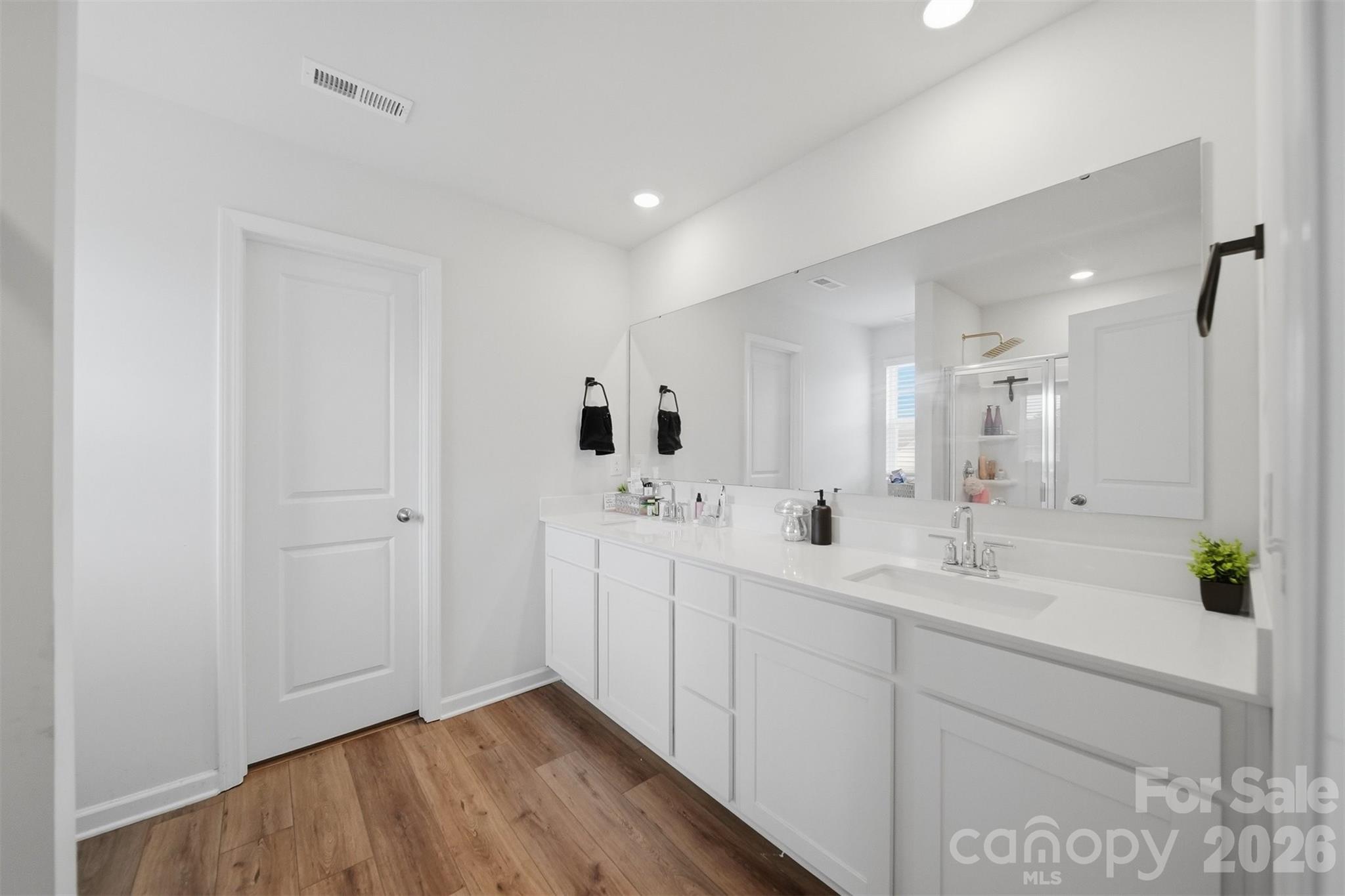 2464 Trollinger Drive Property Photo 23