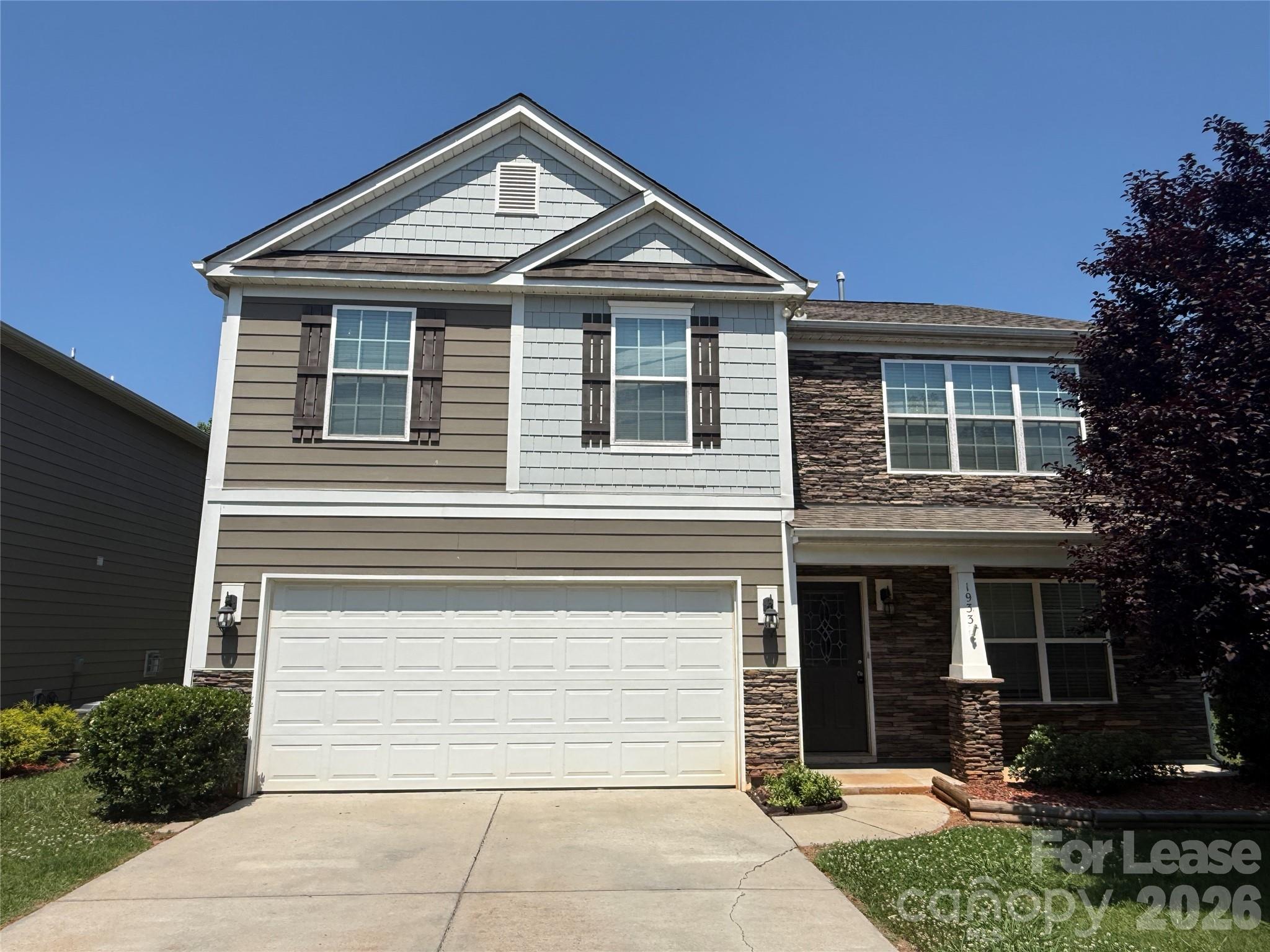 1933 Stoney Point Circle Property Photo 1