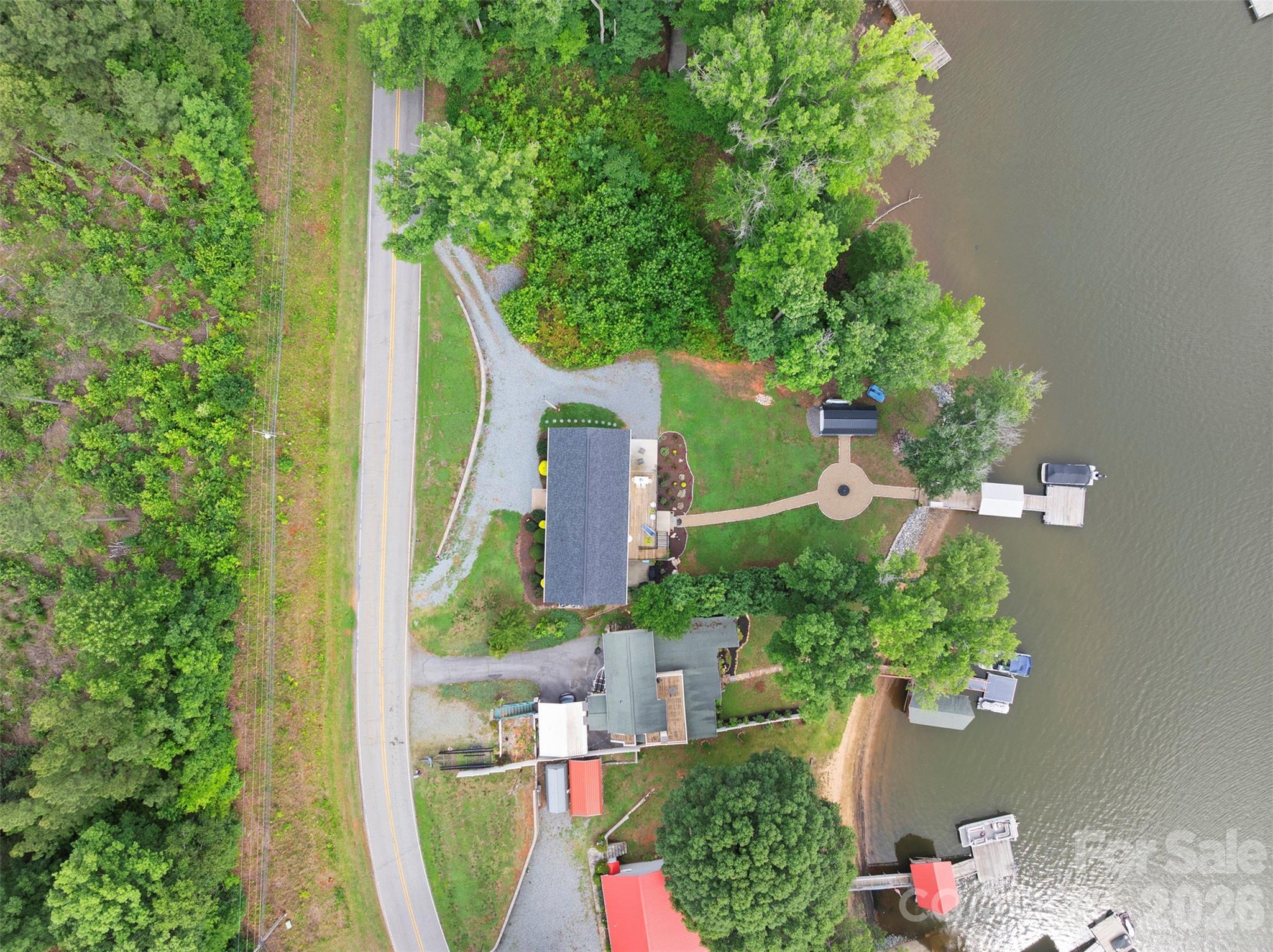 645 Riverside Drive Property Photo 7