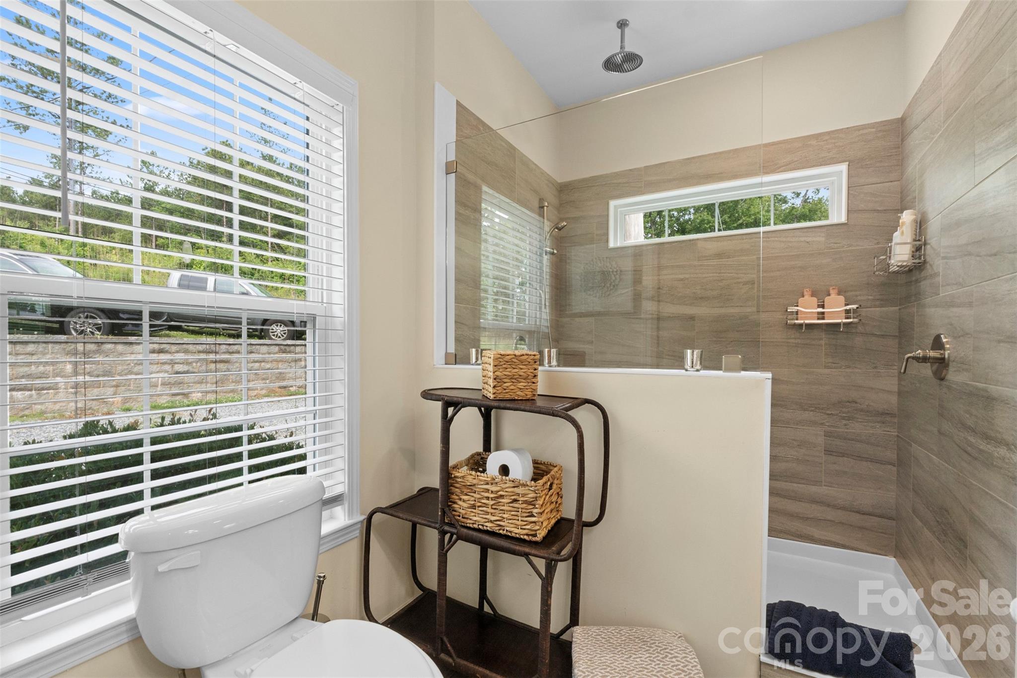 645 Riverside Drive Property Photo 16
