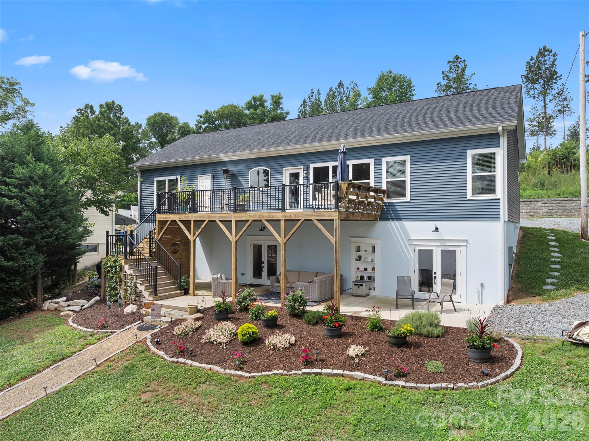645 Riverside Drive Property Photo 36