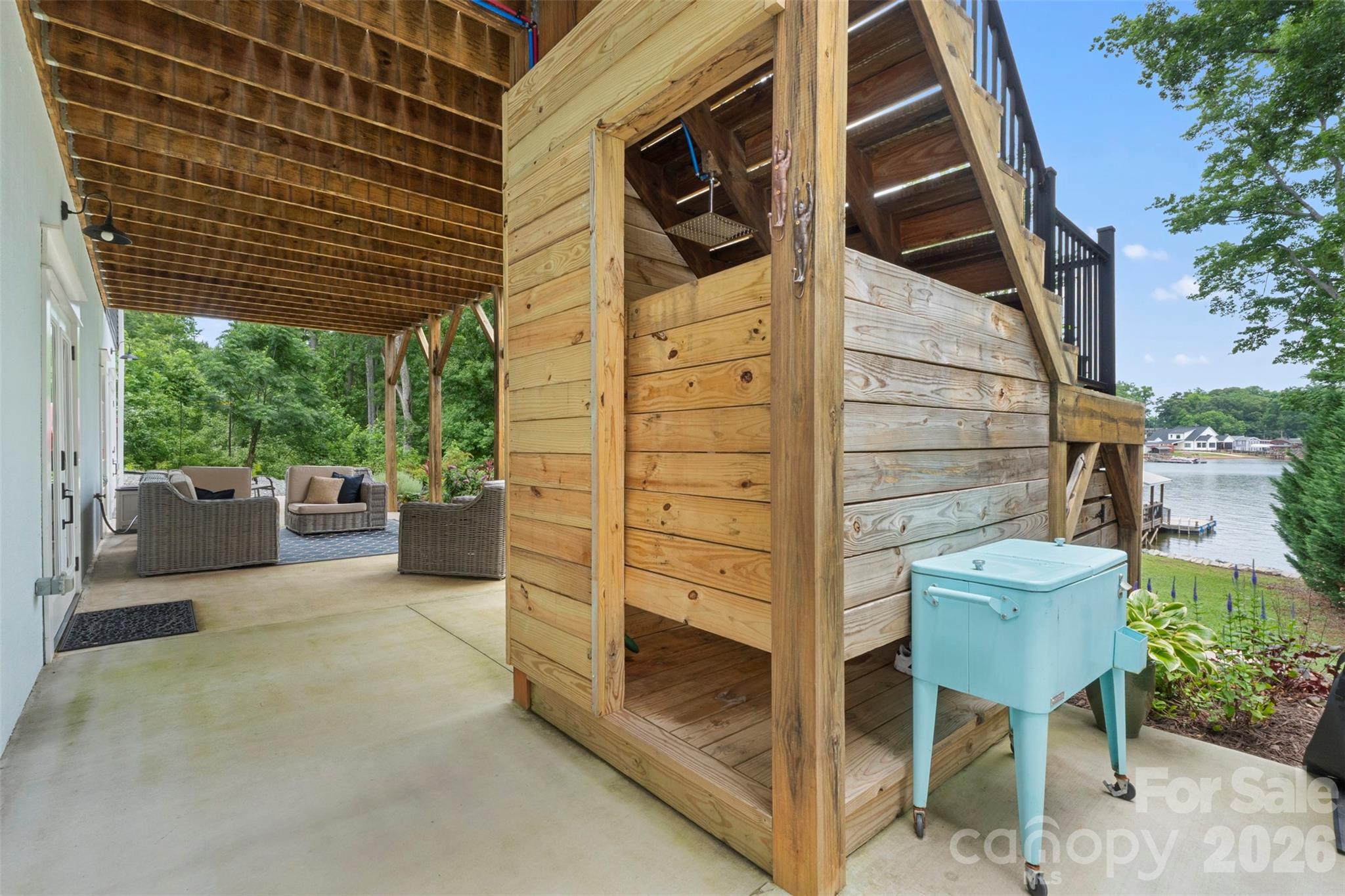 645 Riverside Drive Property Photo 42