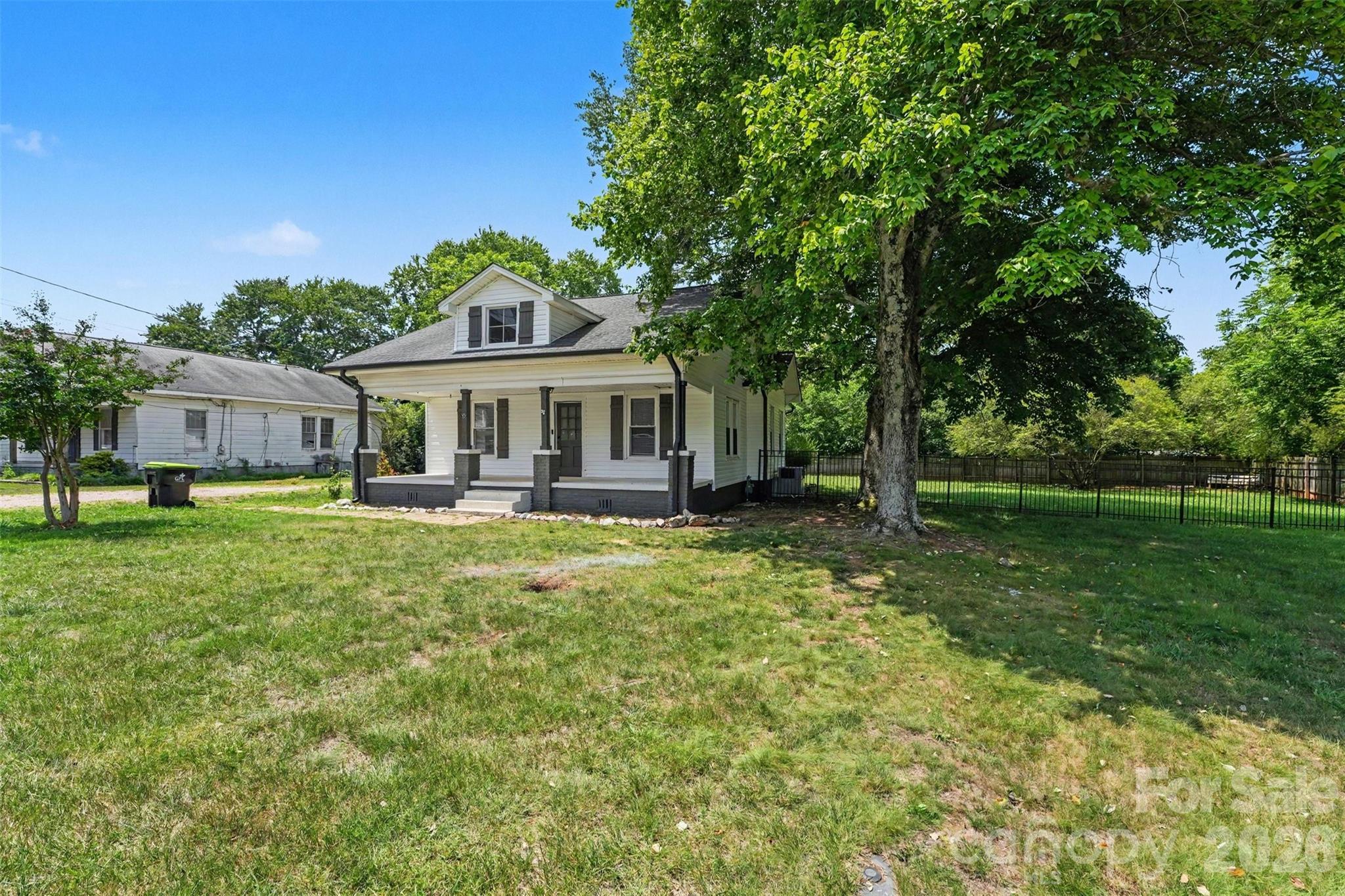 95 Central Avenue Property Photo 3