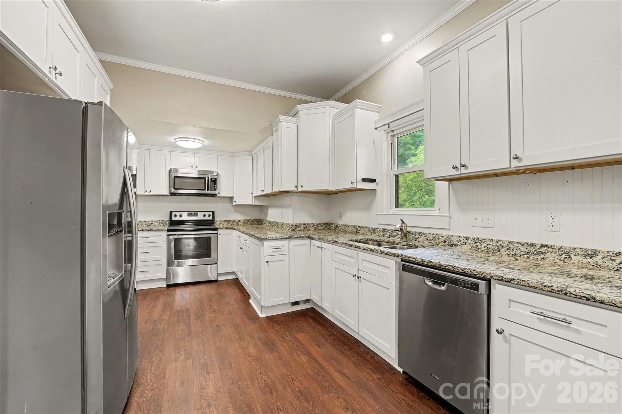 95 Central Avenue Property Photo 15