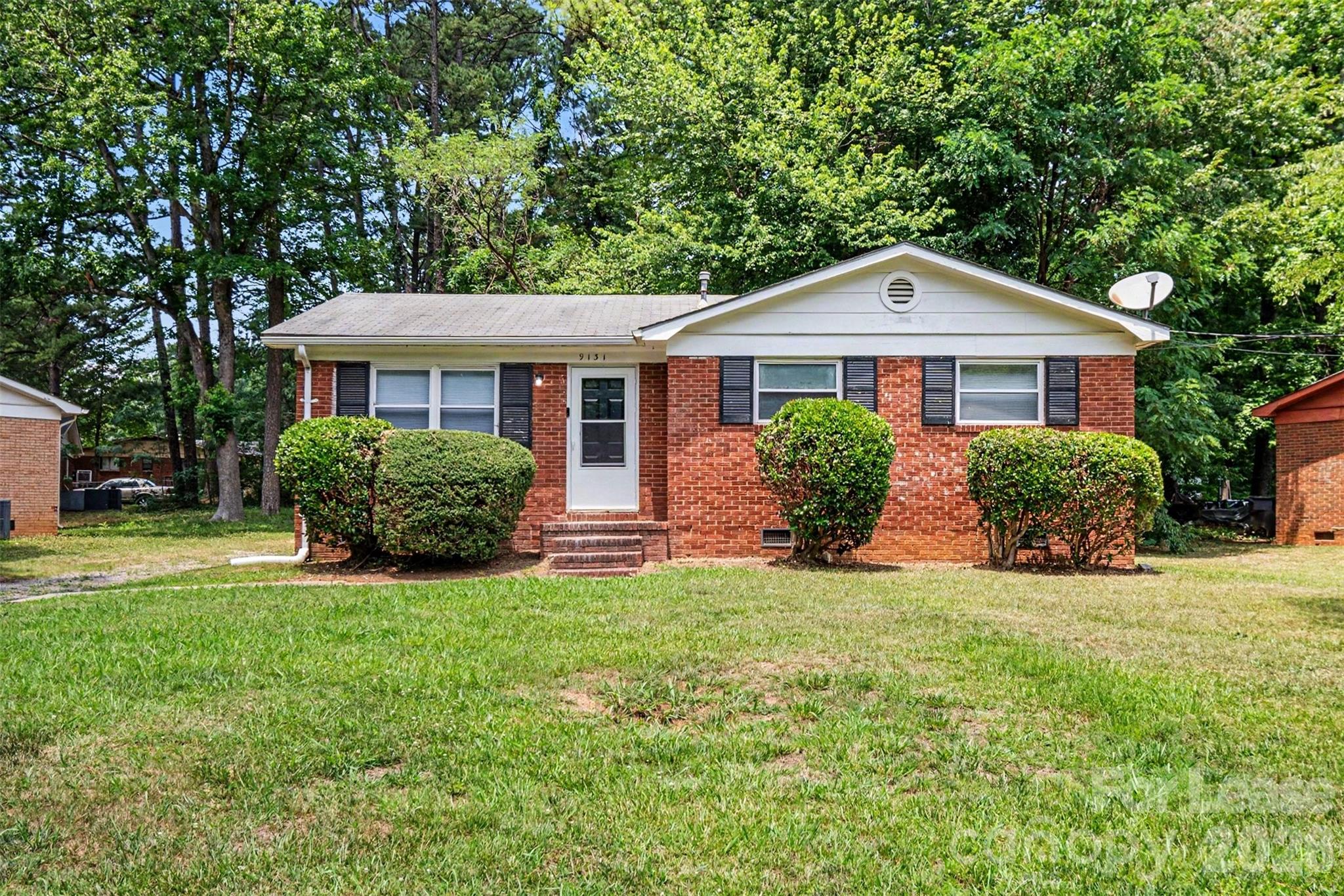 9131 Feldbank Drive Property Photo 1