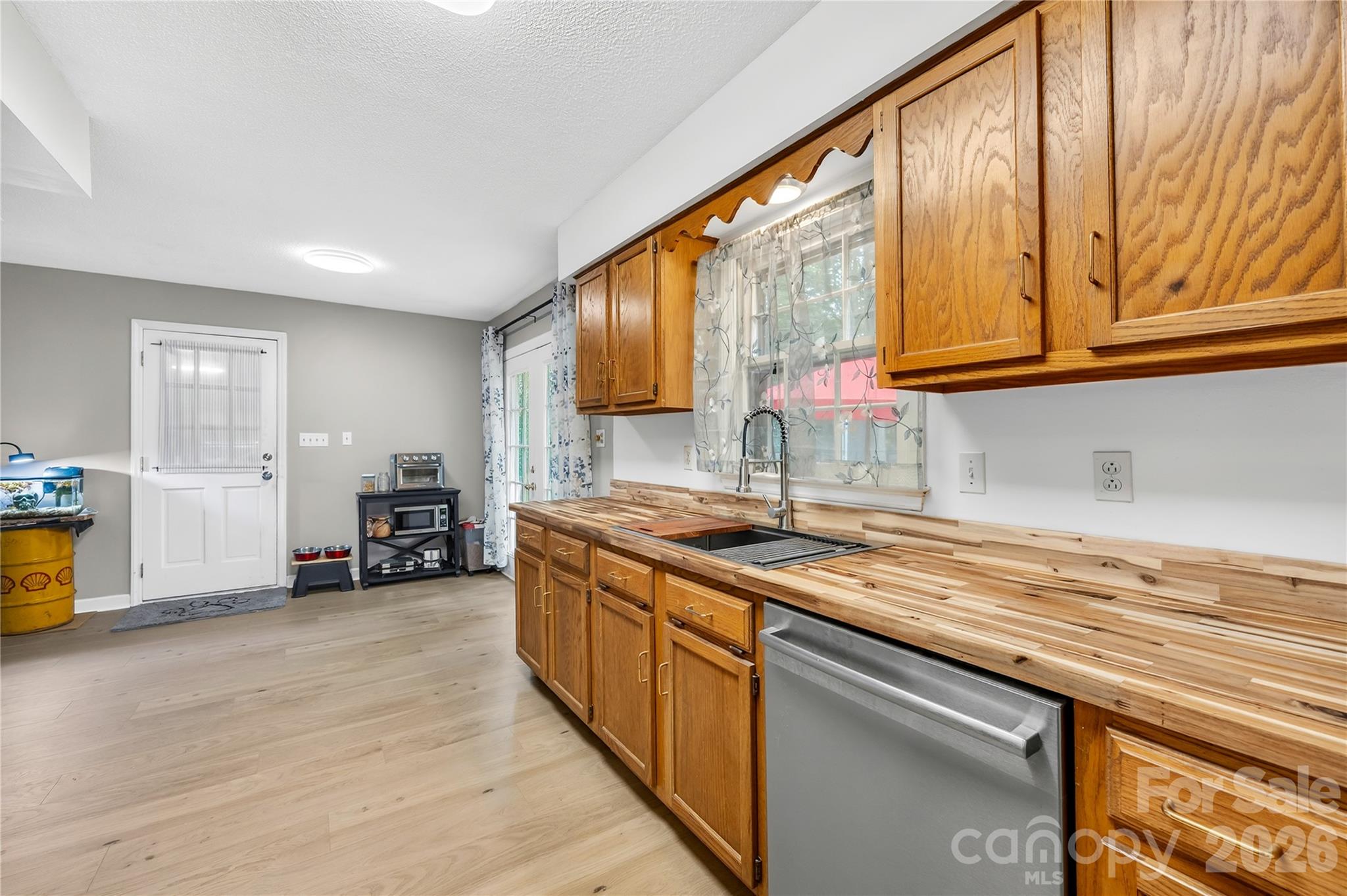 8349 Norcroft Drive Property Photo 11