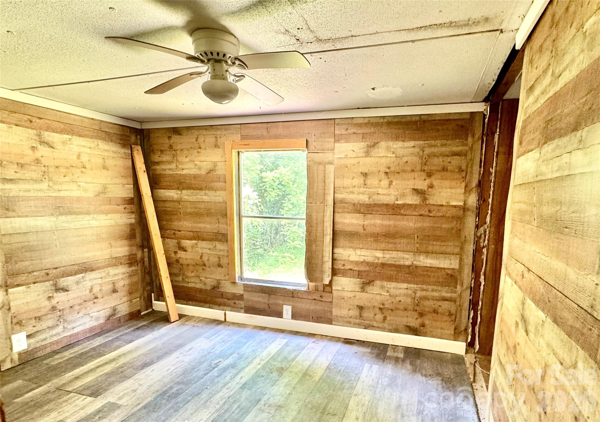8 White Oak Drive Property Photo 9