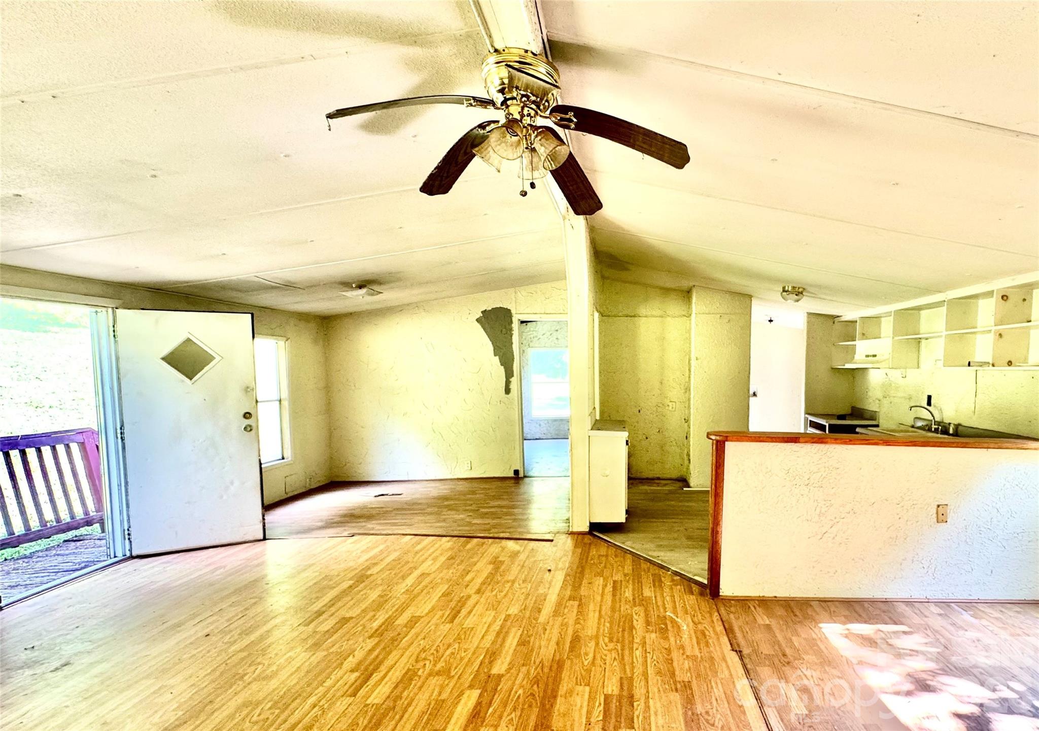 8 White Oak Drive Property Photo 10
