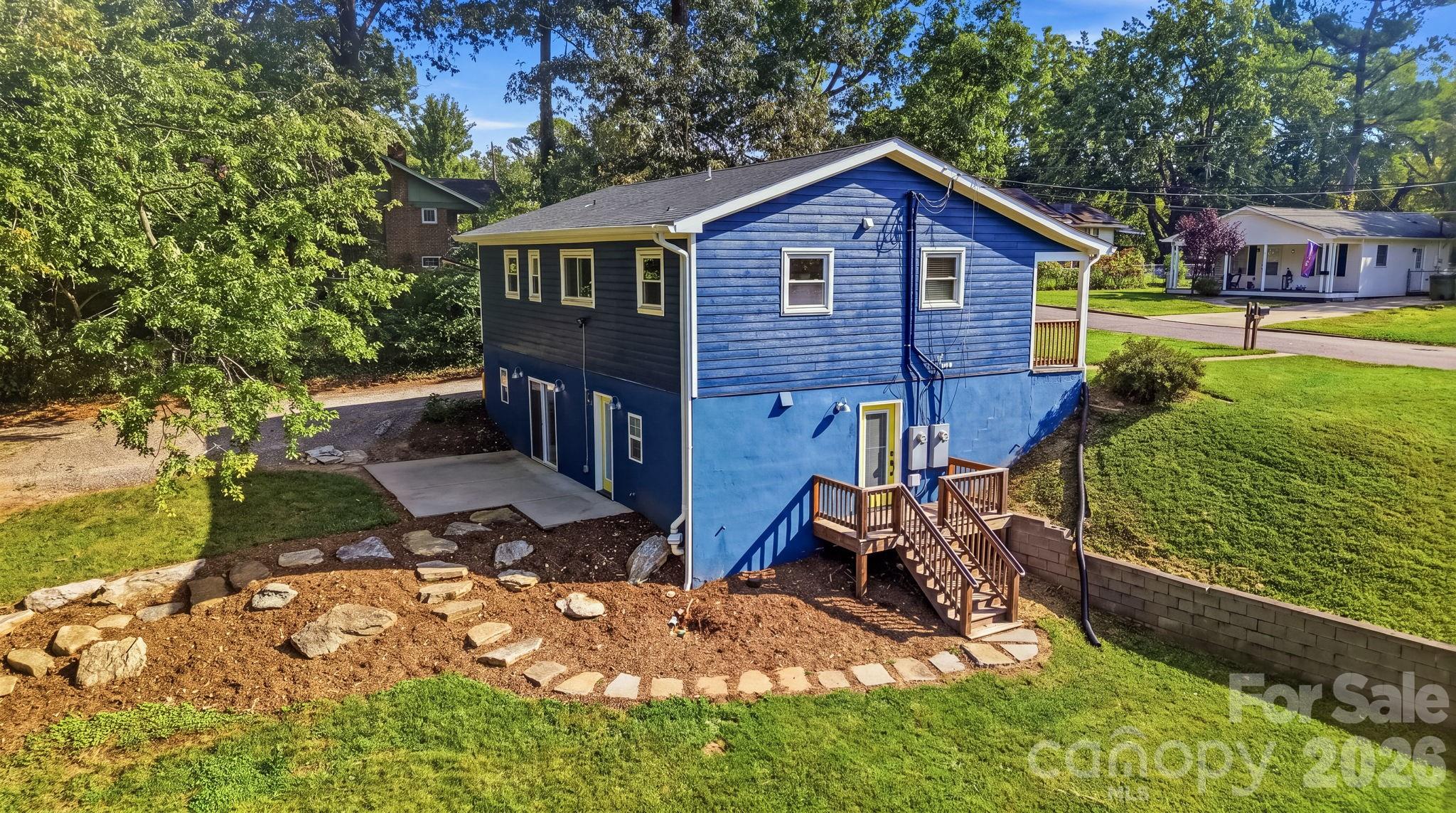 77 Trotter Place Property Photo 1