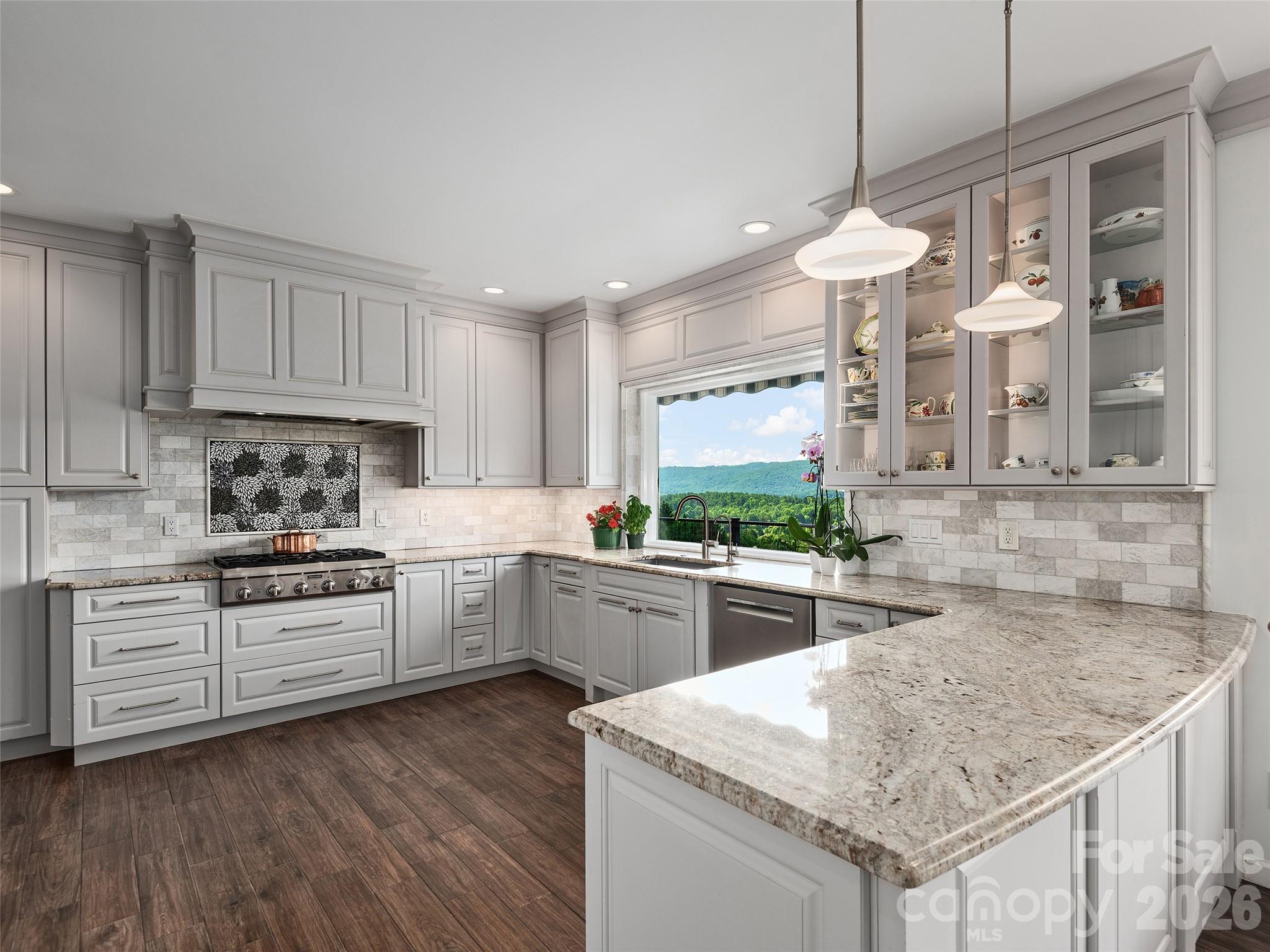 18 Thornapple Drive Property Photo 13