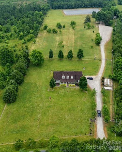 577 Redwood Road Property Photo 4
