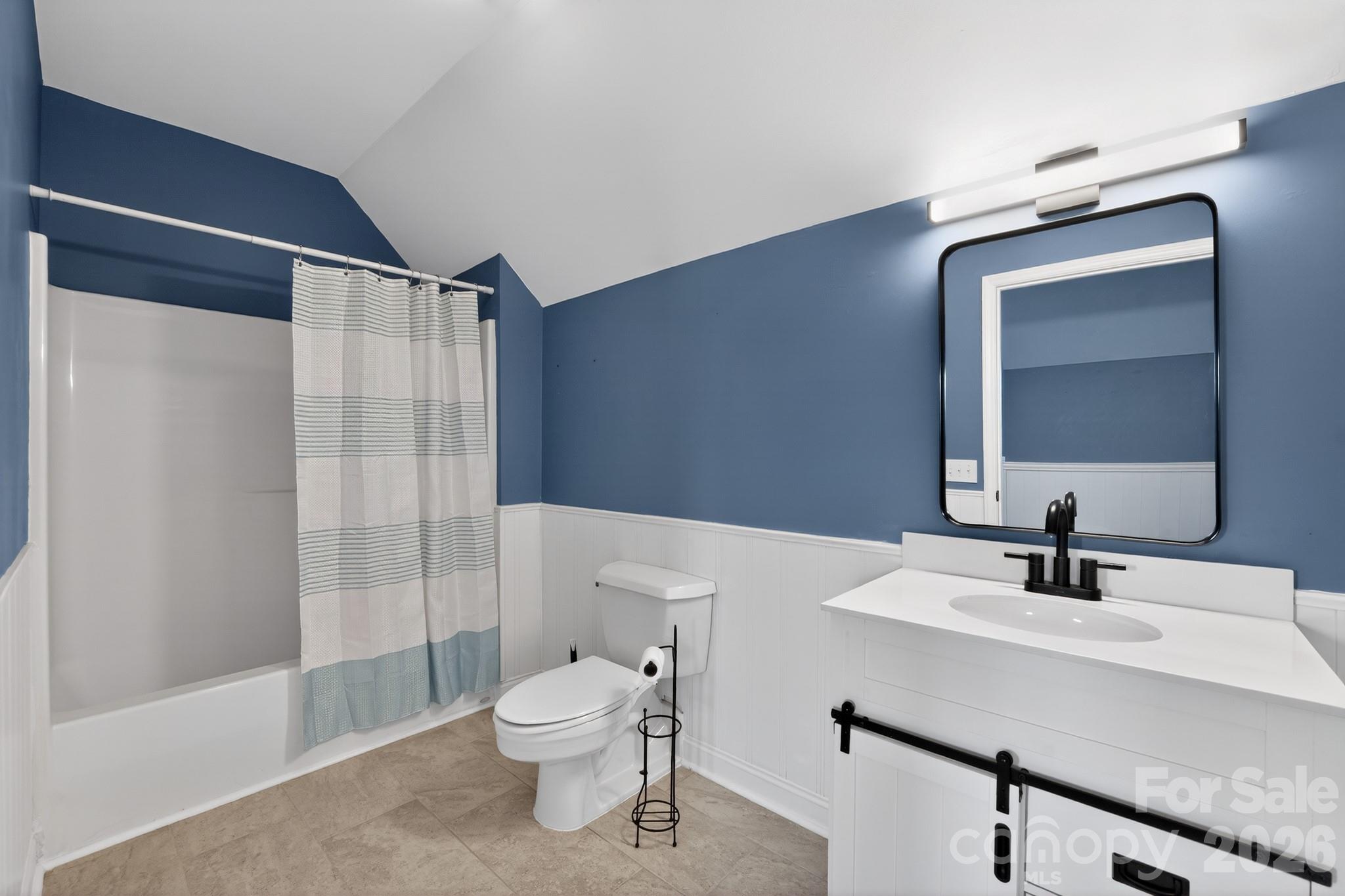 577 Redwood Road Property Photo 36