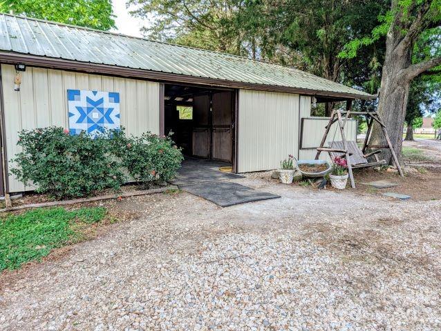 577 Redwood Road Property Photo 39