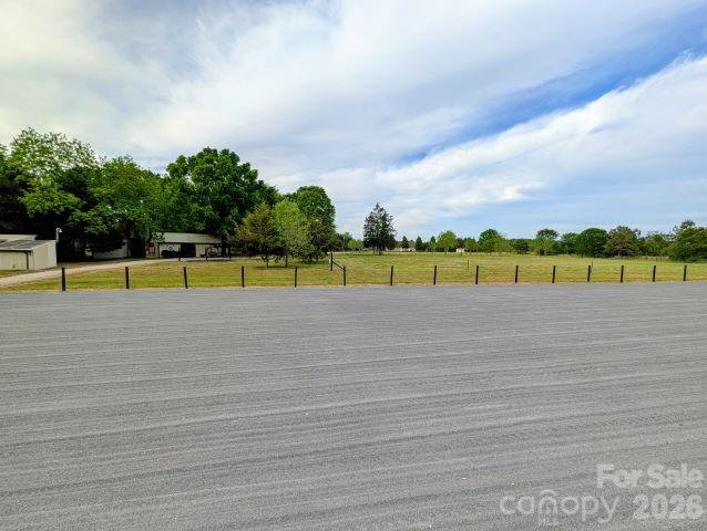 577 Redwood Road Property Photo 44