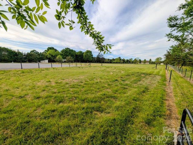 577 Redwood Road Property Photo 45