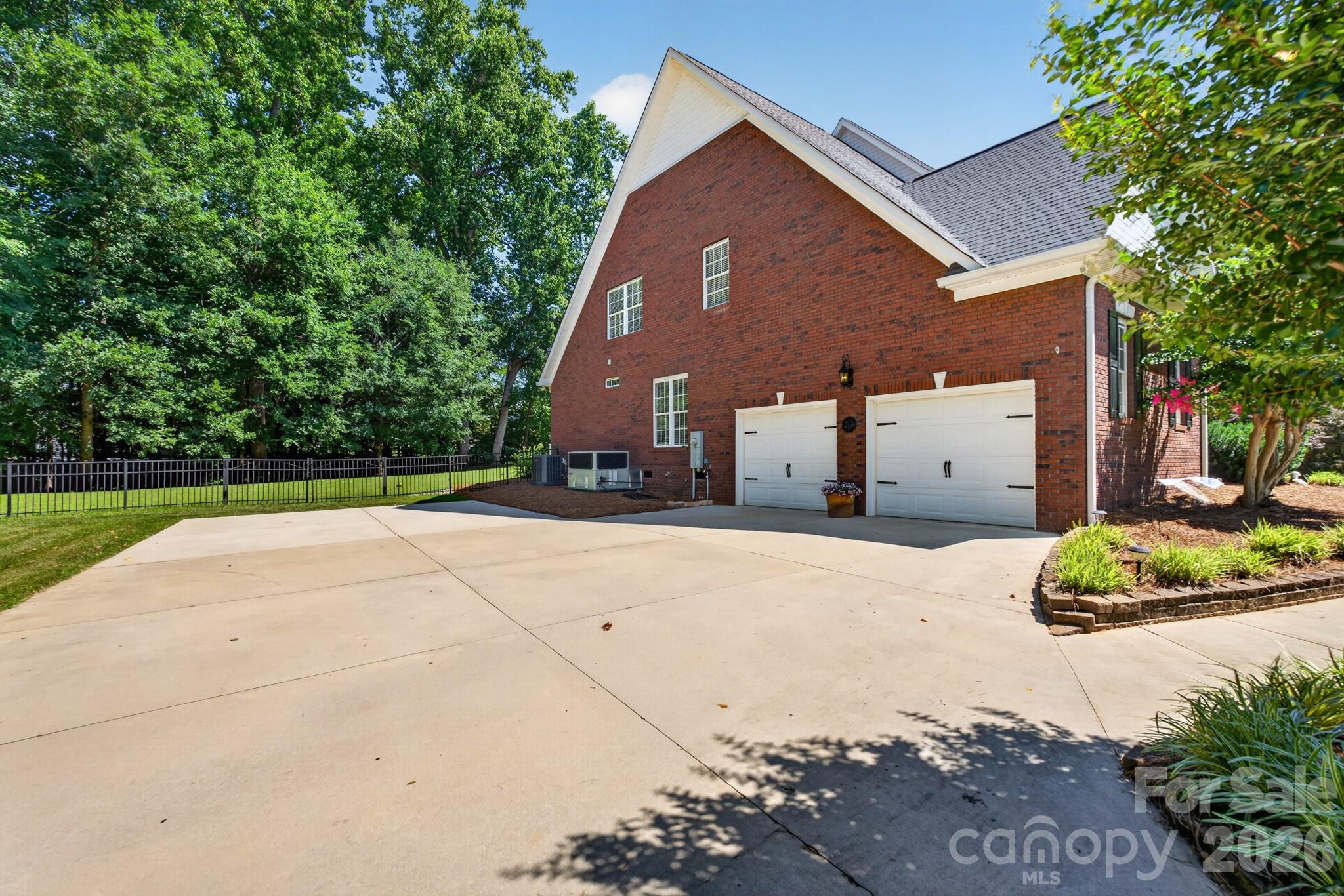 932 Gristmill Drive Property Photo 45