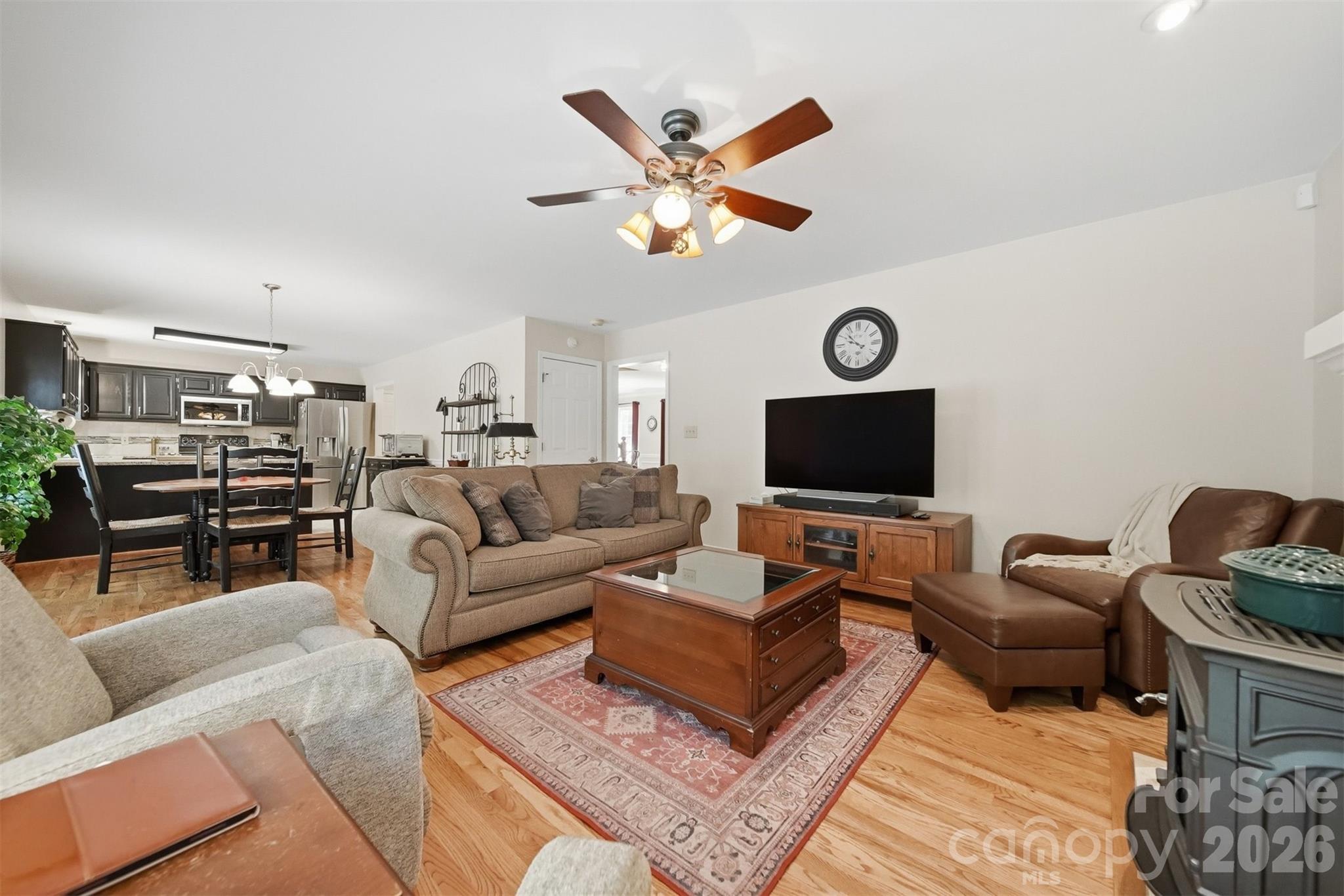 1032 30th Avenue Lane Property Photo 5