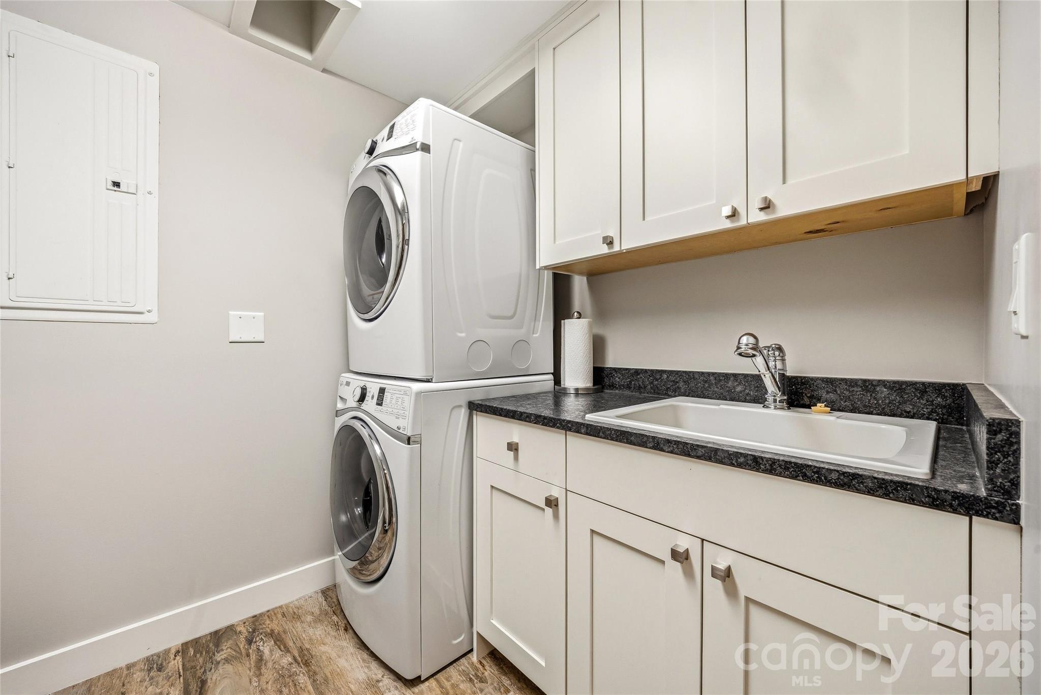 233 Tanglewood Lane Property Photo 28