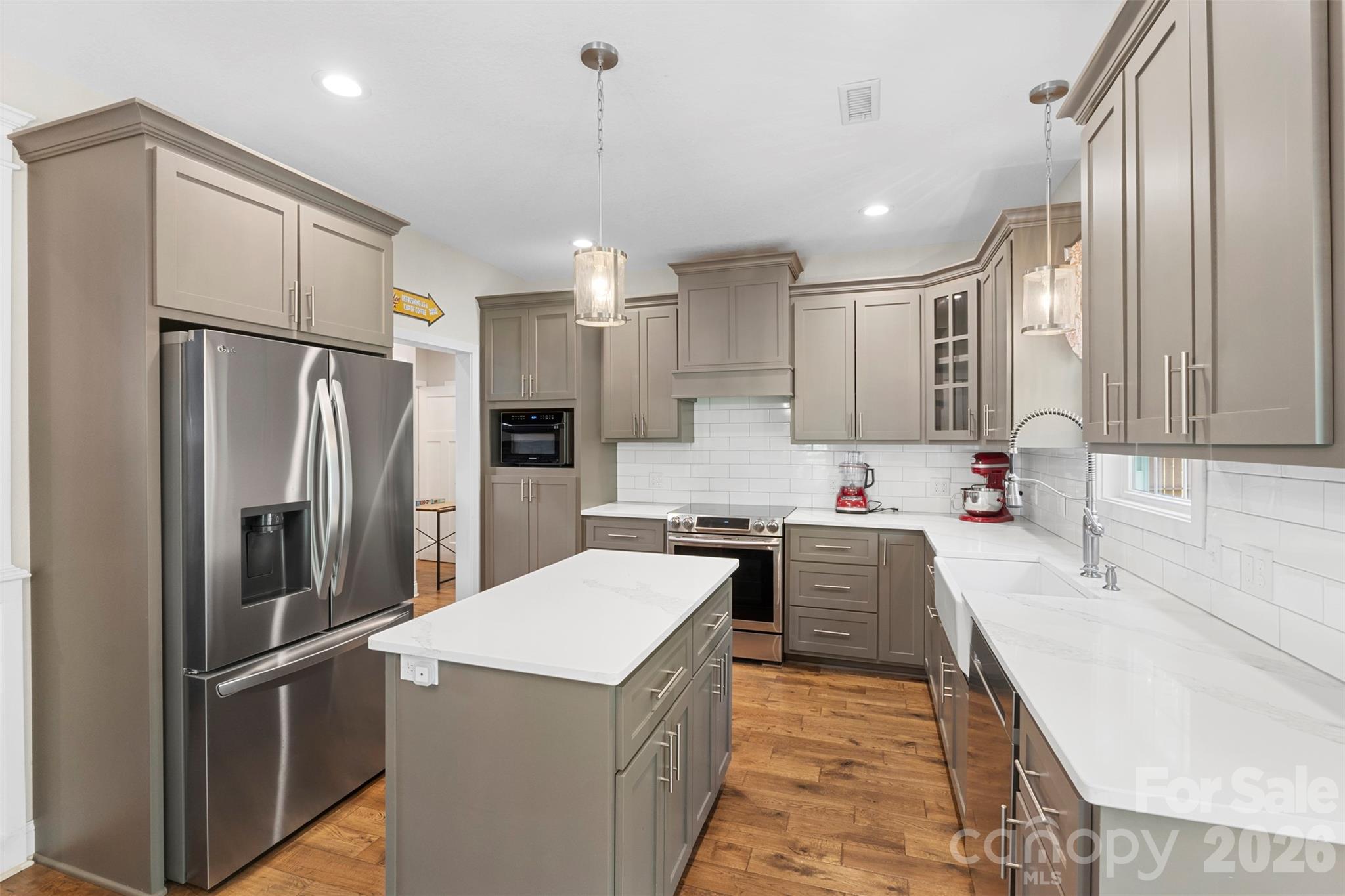 7015 Waterfront Place Property Photo 8